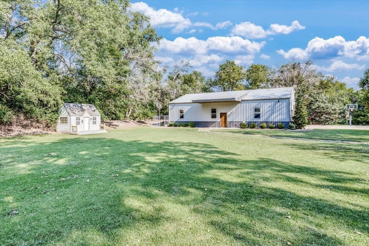 Derby, Kansas 67037, United States, 4 Bedrooms Bedrooms, ,5 BathroomsBathrooms,Residential,Active,38068