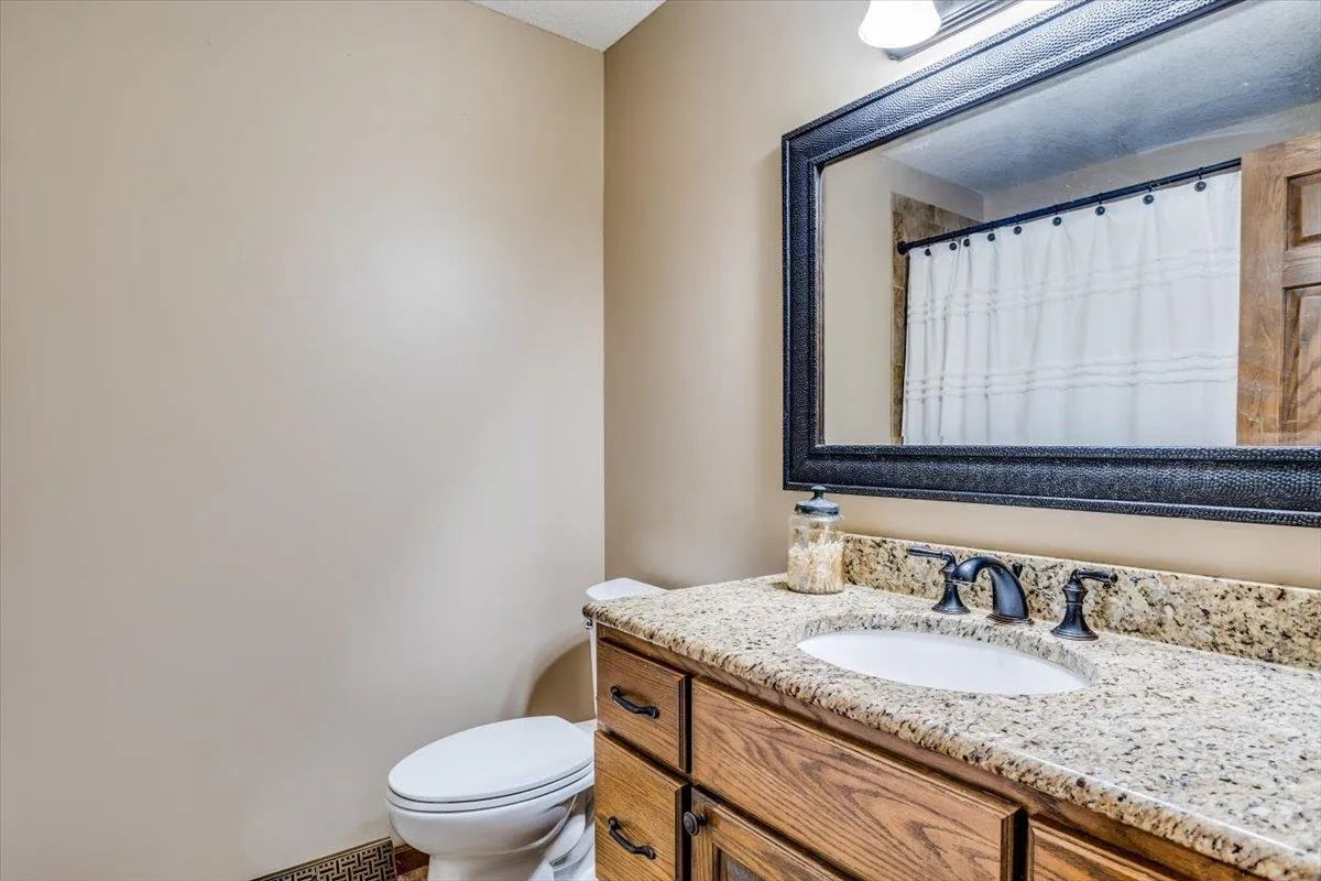 Derby, Kansas 67037, United States, 4 Bedrooms Bedrooms, ,5 BathroomsBathrooms,Residential,Active,38068