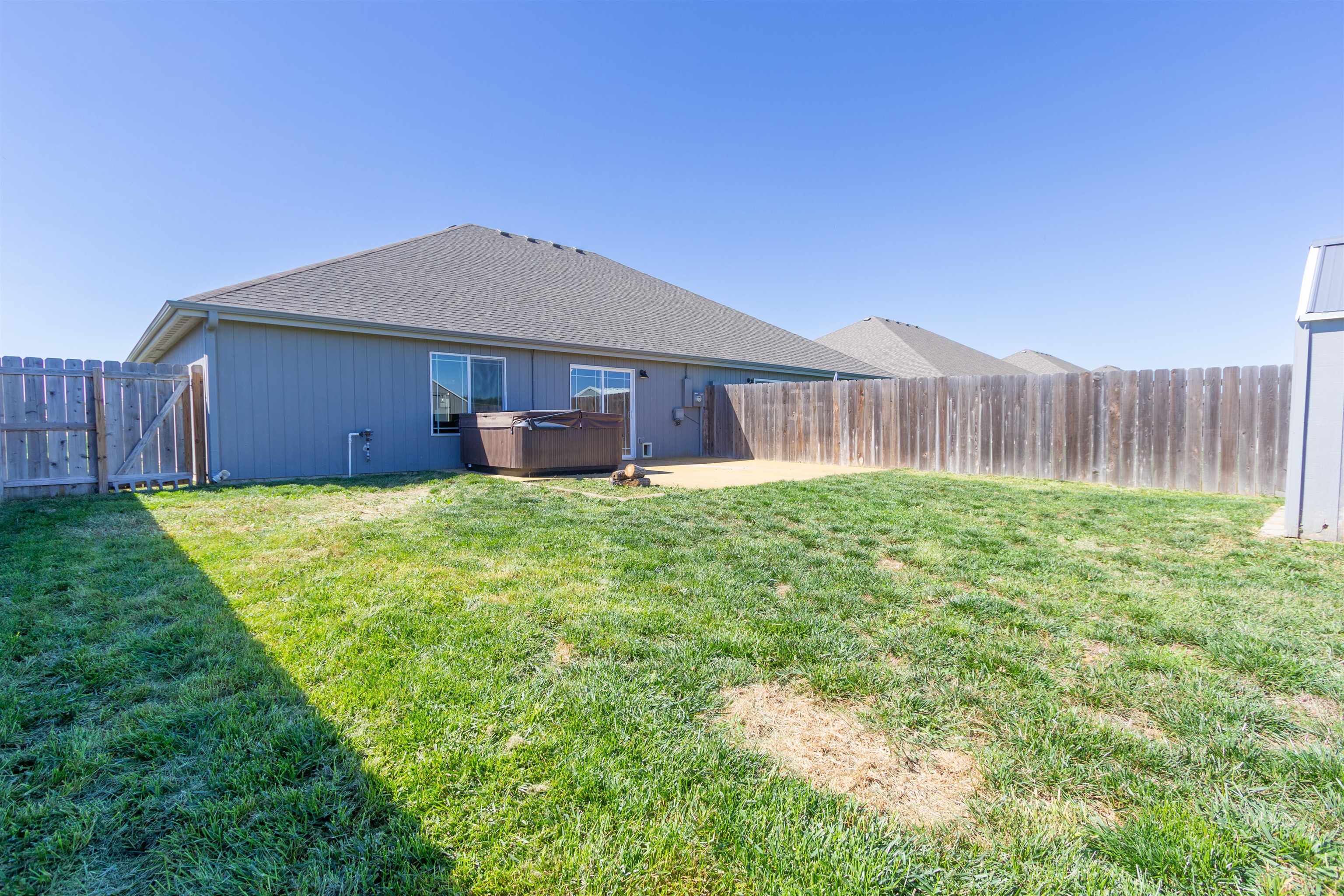 2233 Saddlebrook Dr, Salina, Kansas image 30