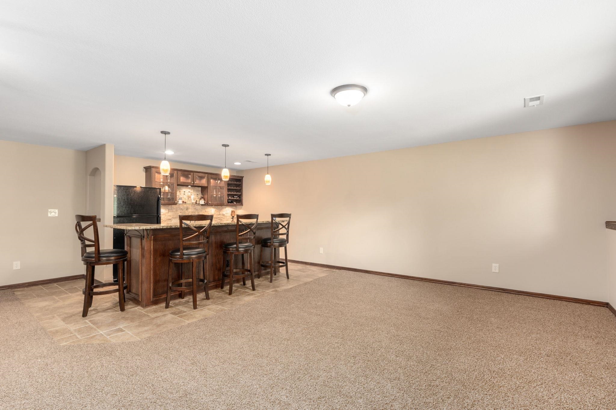 Wichita, Kansas 67205, United States, 4 Bedrooms Bedrooms, ,3 BathroomsBathrooms,Residential,Pending,57394