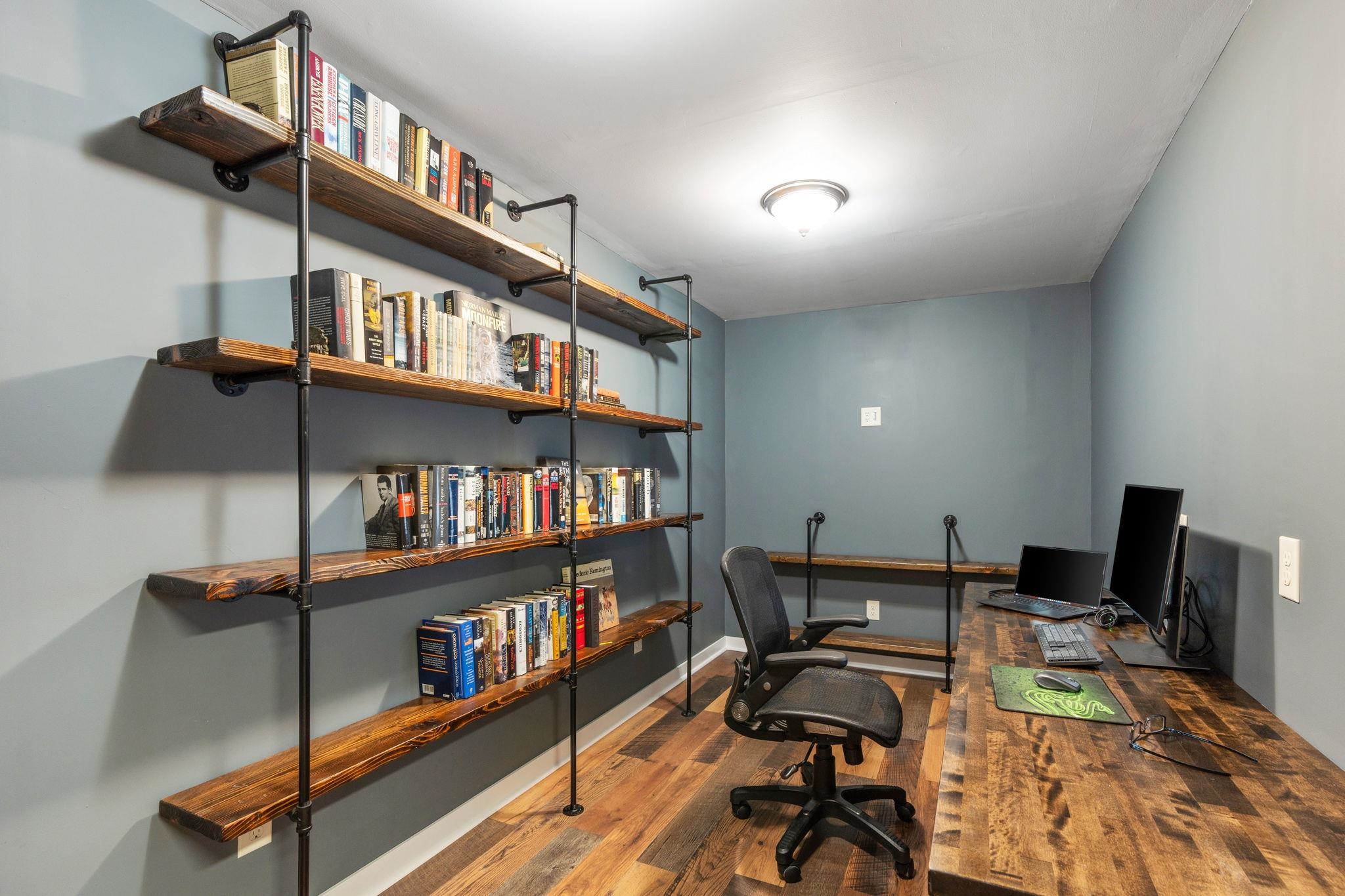 Wichita, Kansas 67205, United States, 4 Bedrooms Bedrooms, ,3 BathroomsBathrooms,Residential,Pending,57394