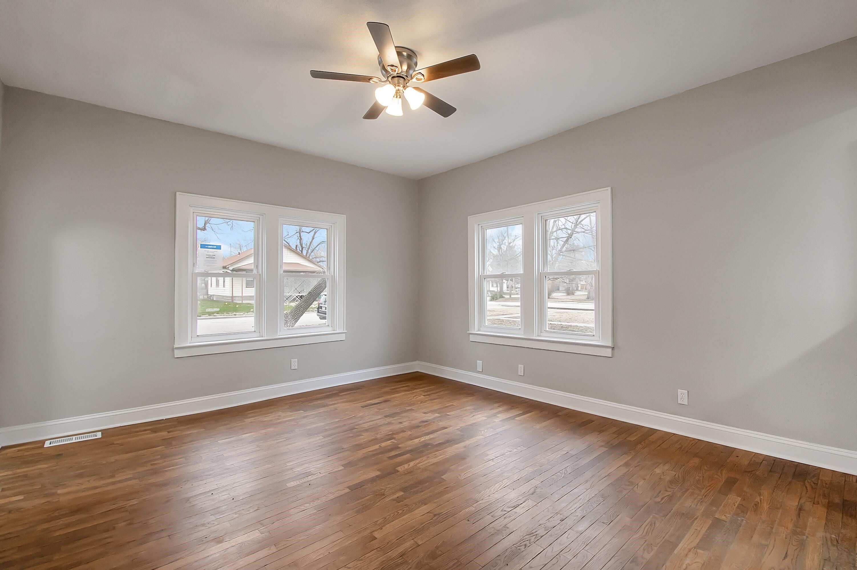 431 E 9th St, Newton, Kansas image 7
