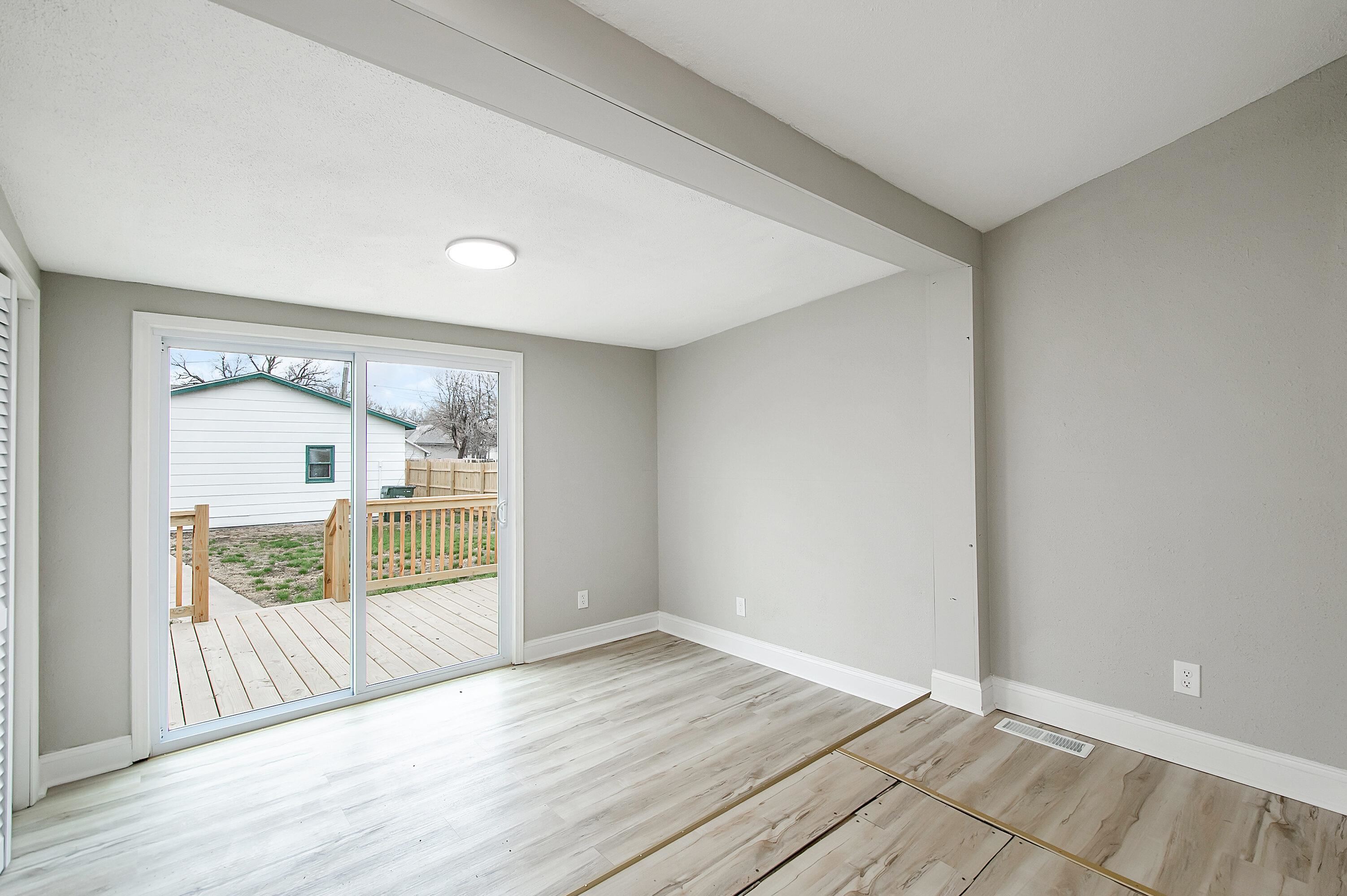 431 E 9th St, Newton, Kansas image 20