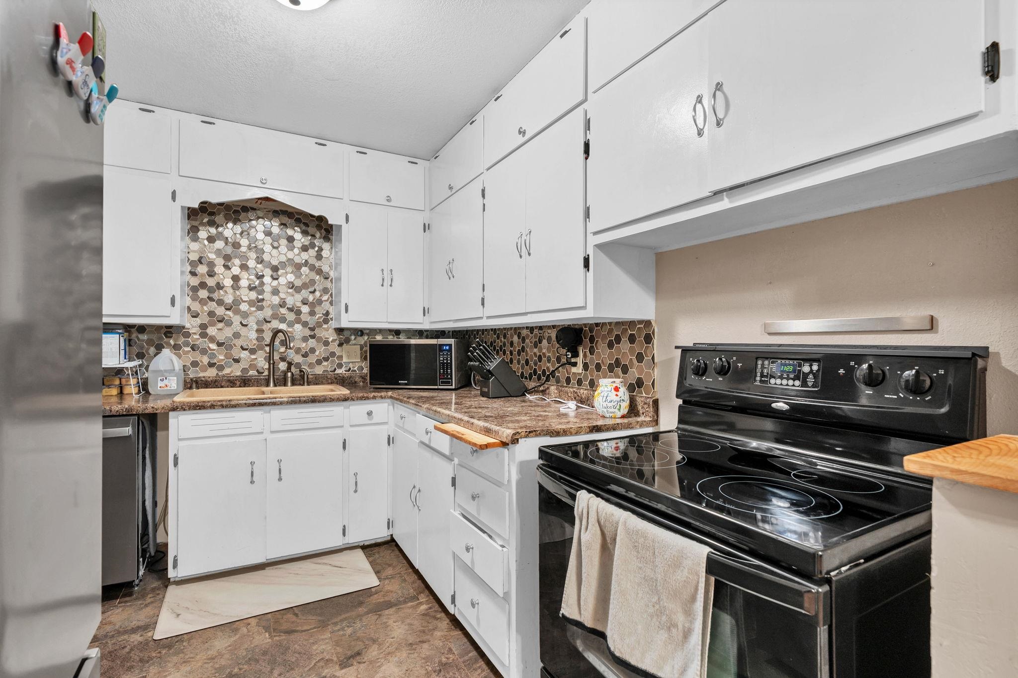 2304 W Lydia St, Wichita, Kansas image 19