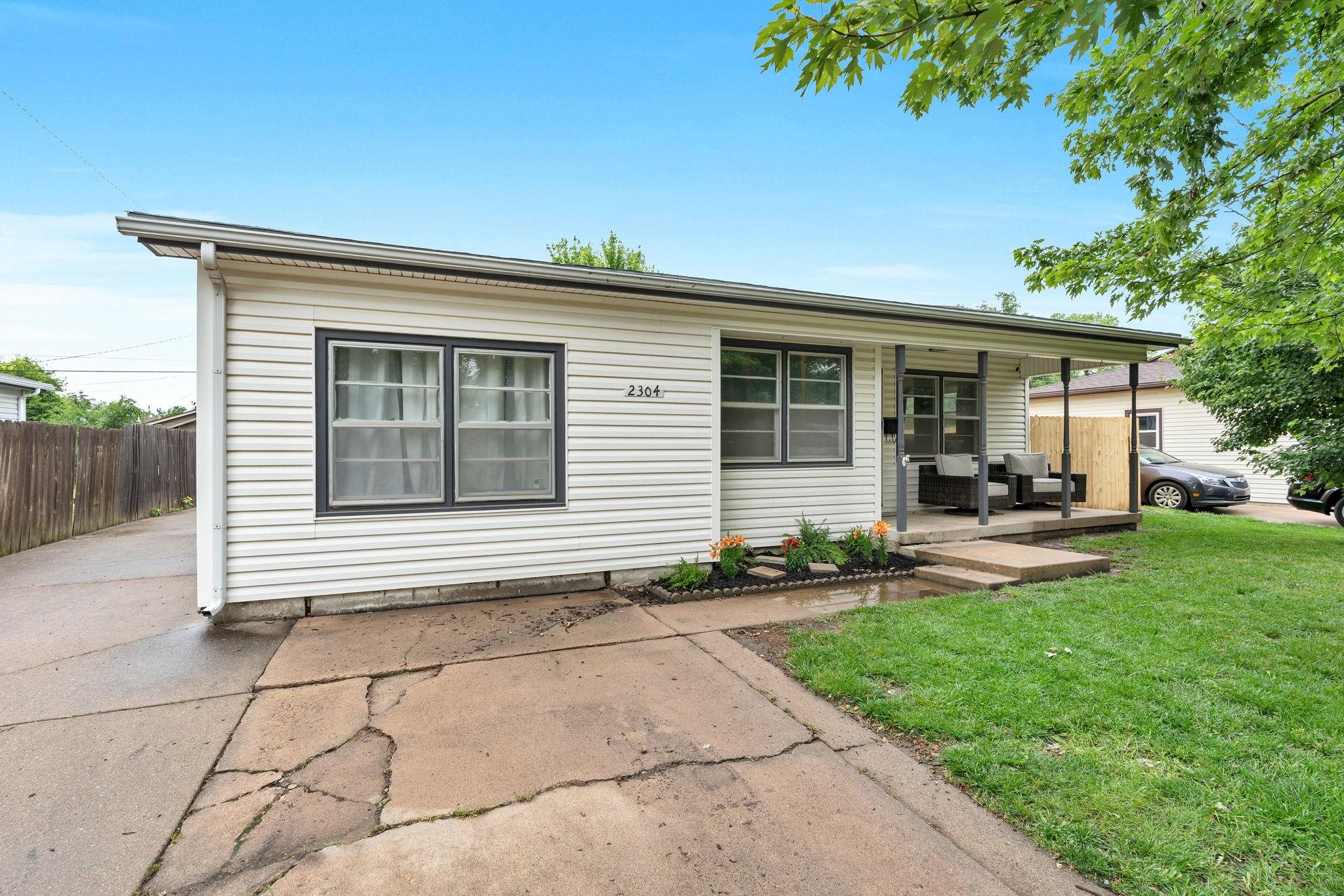 2304 W Lydia St, Wichita, Kansas image 3
