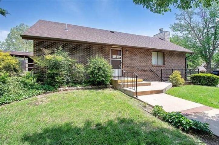 1500 E 10th    Unit A-6 Ave #UNIT A-6, Winfield, Kansas image 3