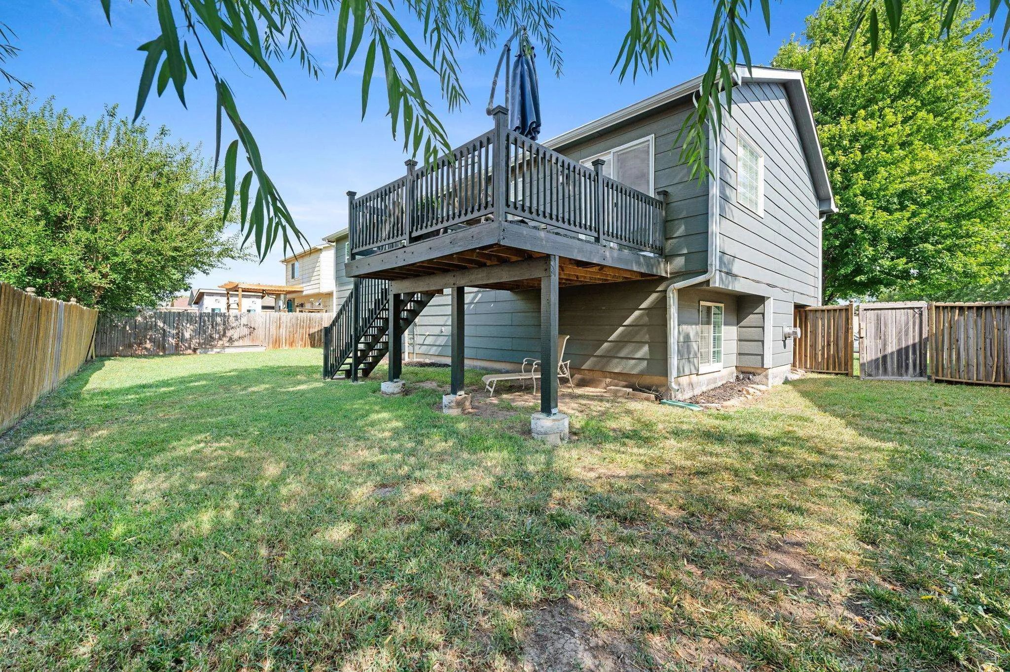 Wichita, Kansas 67209, United States, 4 Bedrooms Bedrooms, ,3 BathroomsBathrooms,Residential,Pending,33218