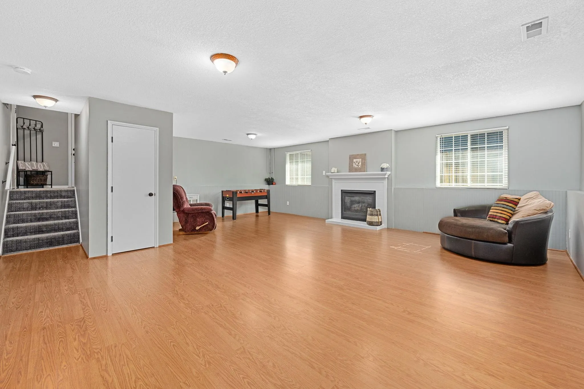 Wichita, Kansas 67209, United States, 4 Bedrooms Bedrooms, ,3 BathroomsBathrooms,Residential,Pending,33218