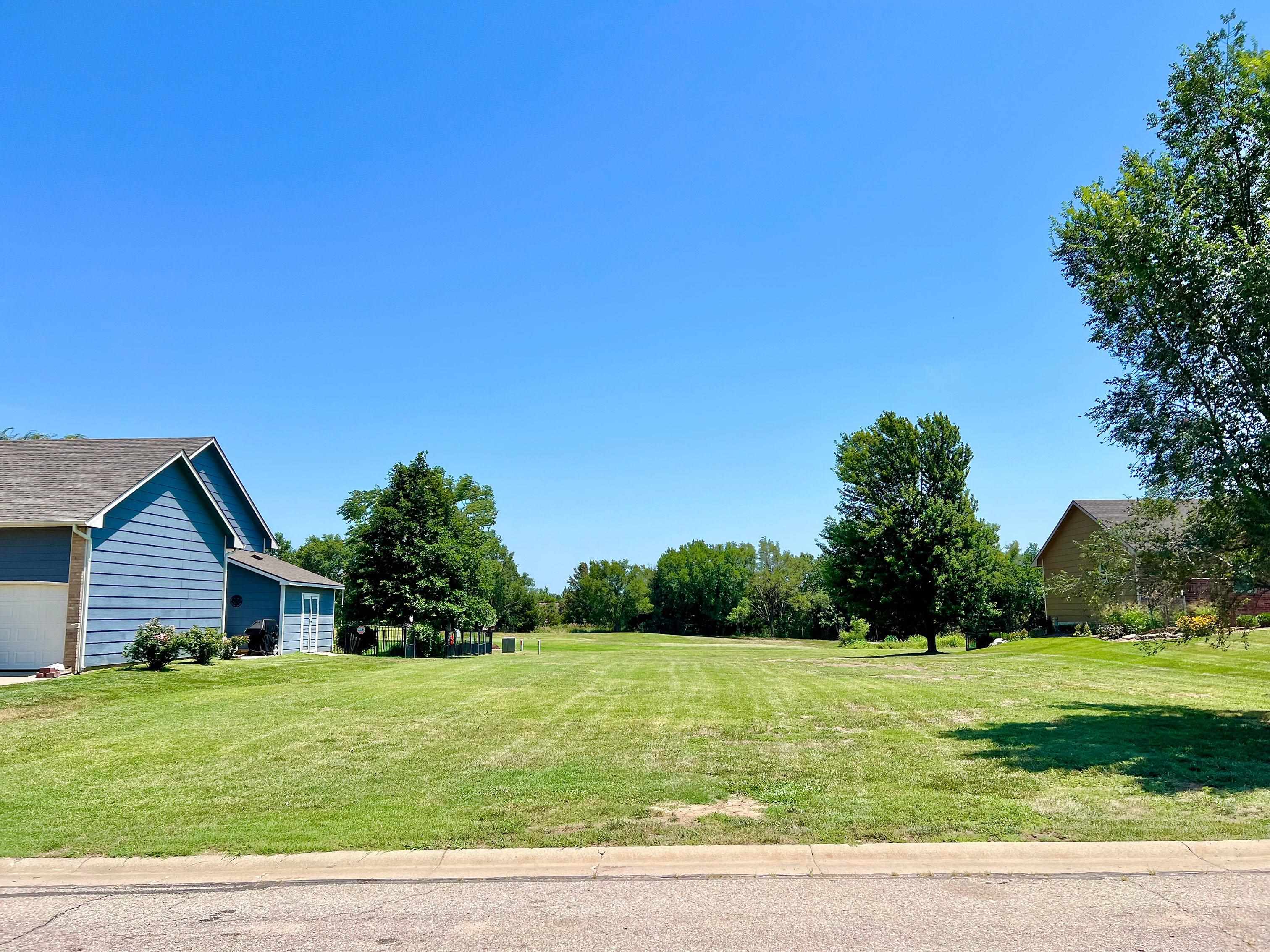 2040 N Prairie View Court, El Dorado, Kansas image 2