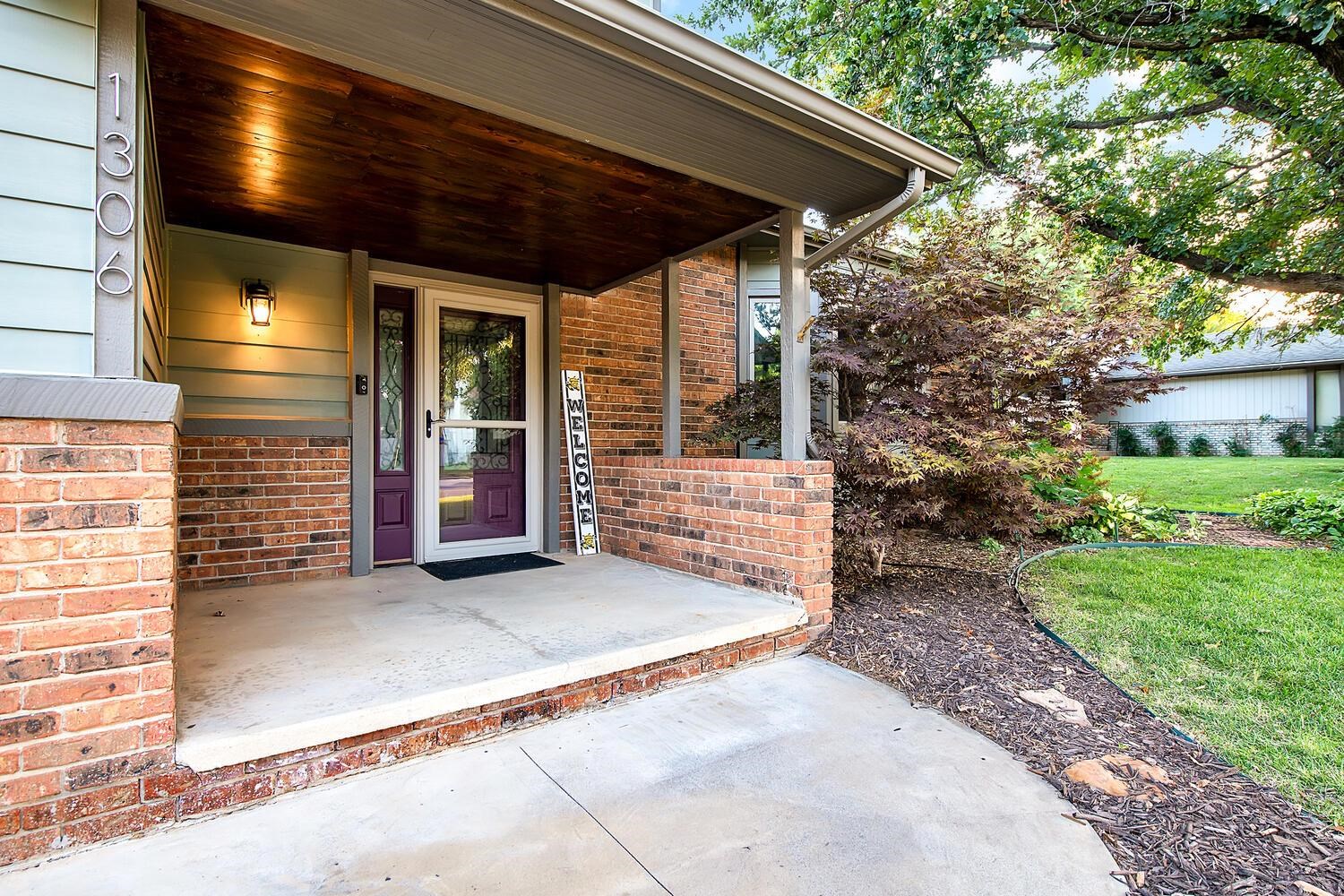 1306 E James St, Derby, Kansas image 3