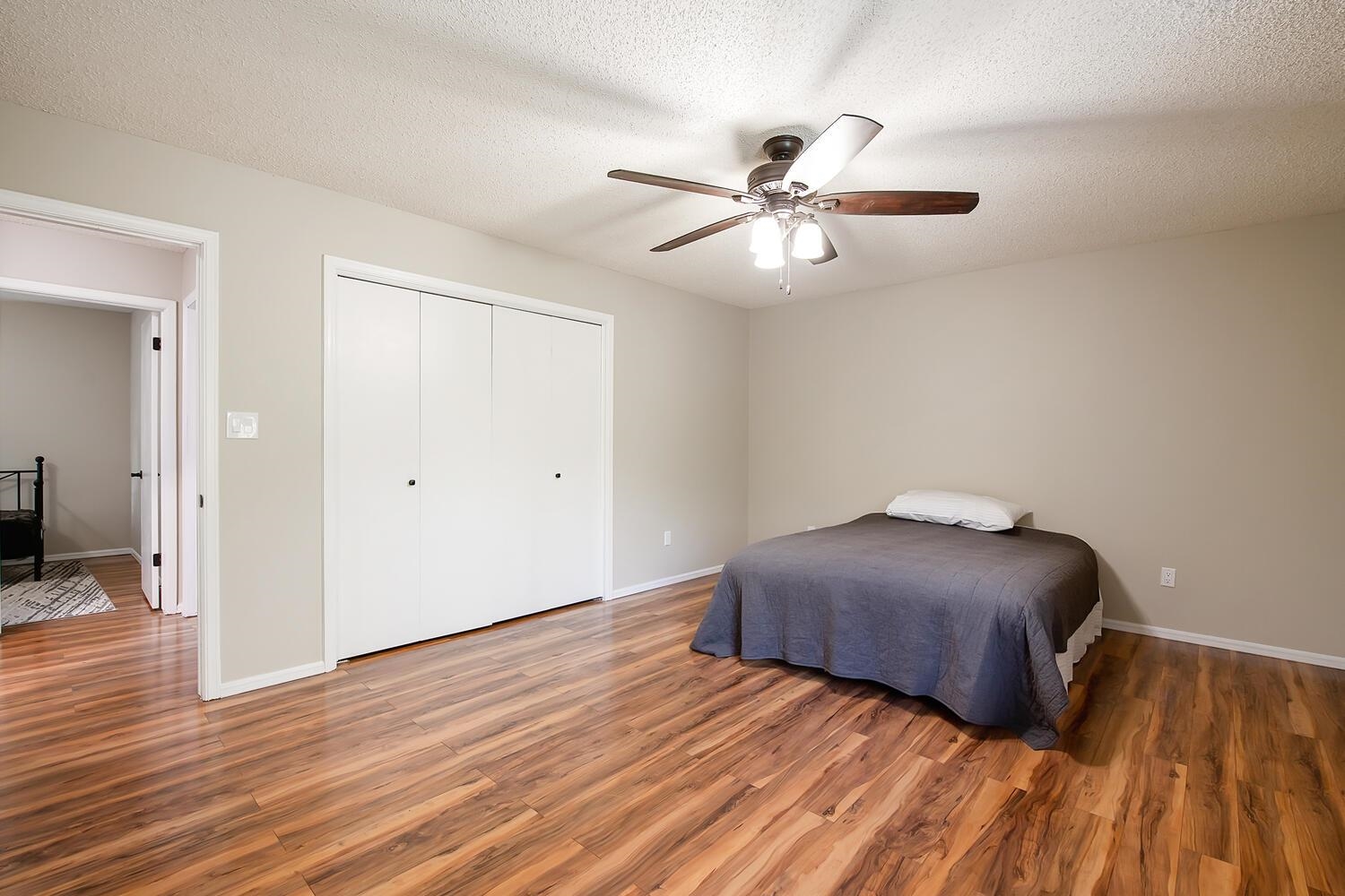 1306 E James St, Derby, Kansas image 16