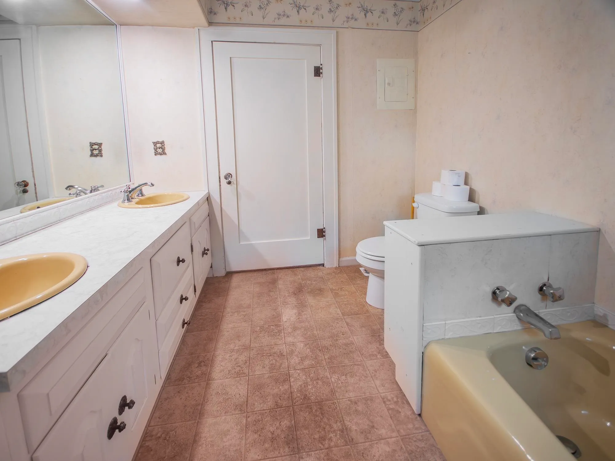 Oxford, Kansas 67119, United States, 3 Bedrooms Bedrooms, ,2 BathroomsBathrooms,Residential,Active,207590