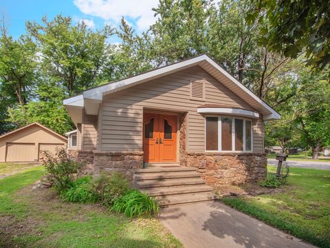 Homes For Sale - 319 N Michigan St<br/> Oxford, KS 67119