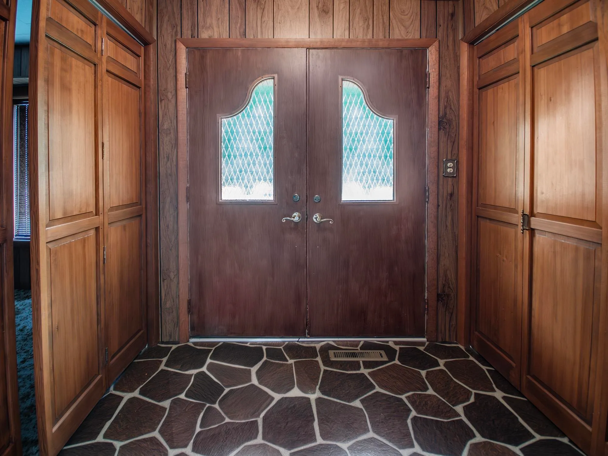 Oxford, Kansas 67119, United States, 3 Bedrooms Bedrooms, ,2 BathroomsBathrooms,Residential,Active,207590