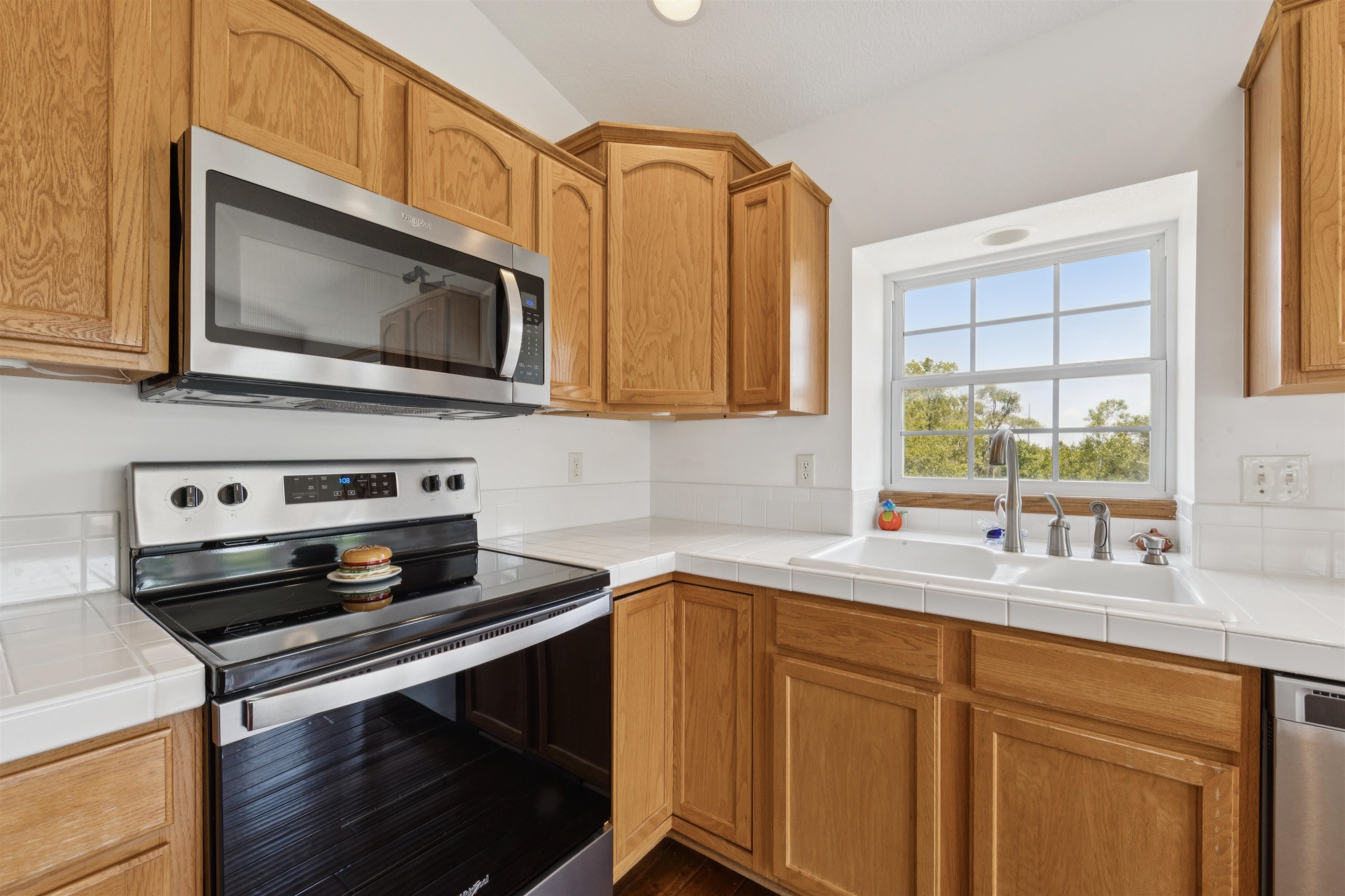 713 S Bedford Cir, Wichita, Kansas image 11