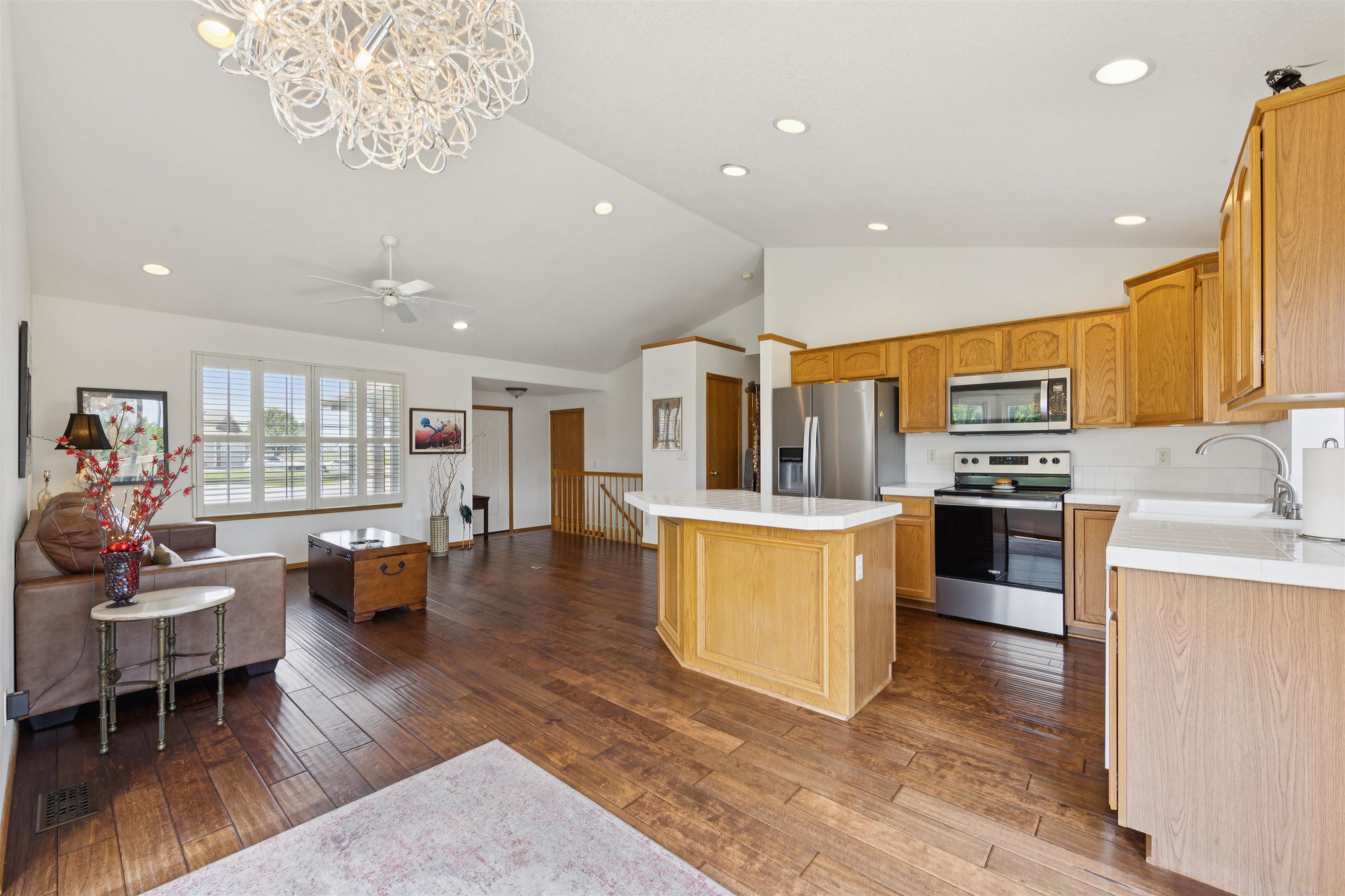 713 S Bedford Cir, Wichita, Kansas image 14