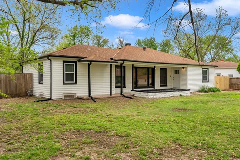 2444 S Cheyenne Blvd, Wichita, KS MLS: 654438