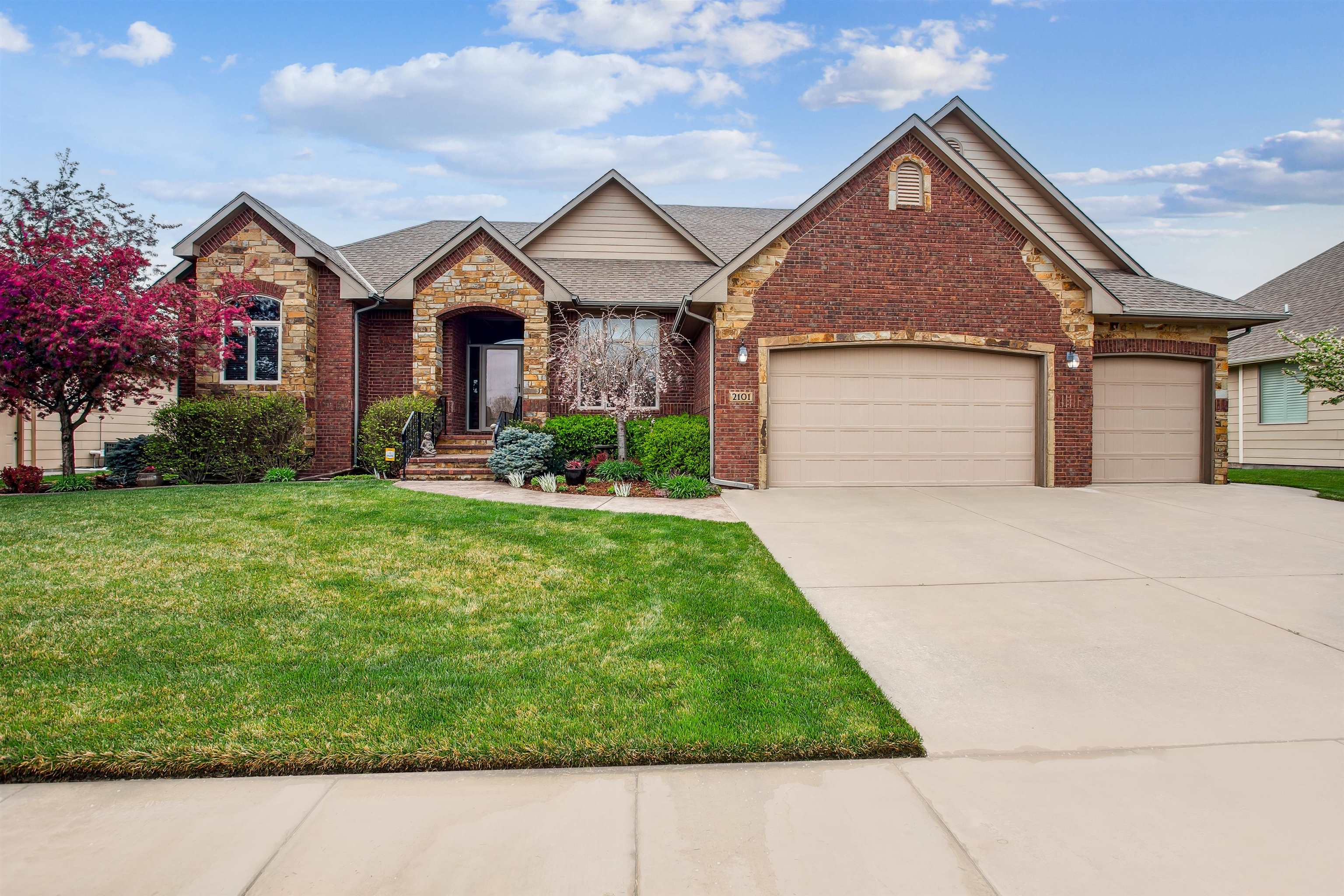2101 S Ironstone St, Wichita, Kansas image 2