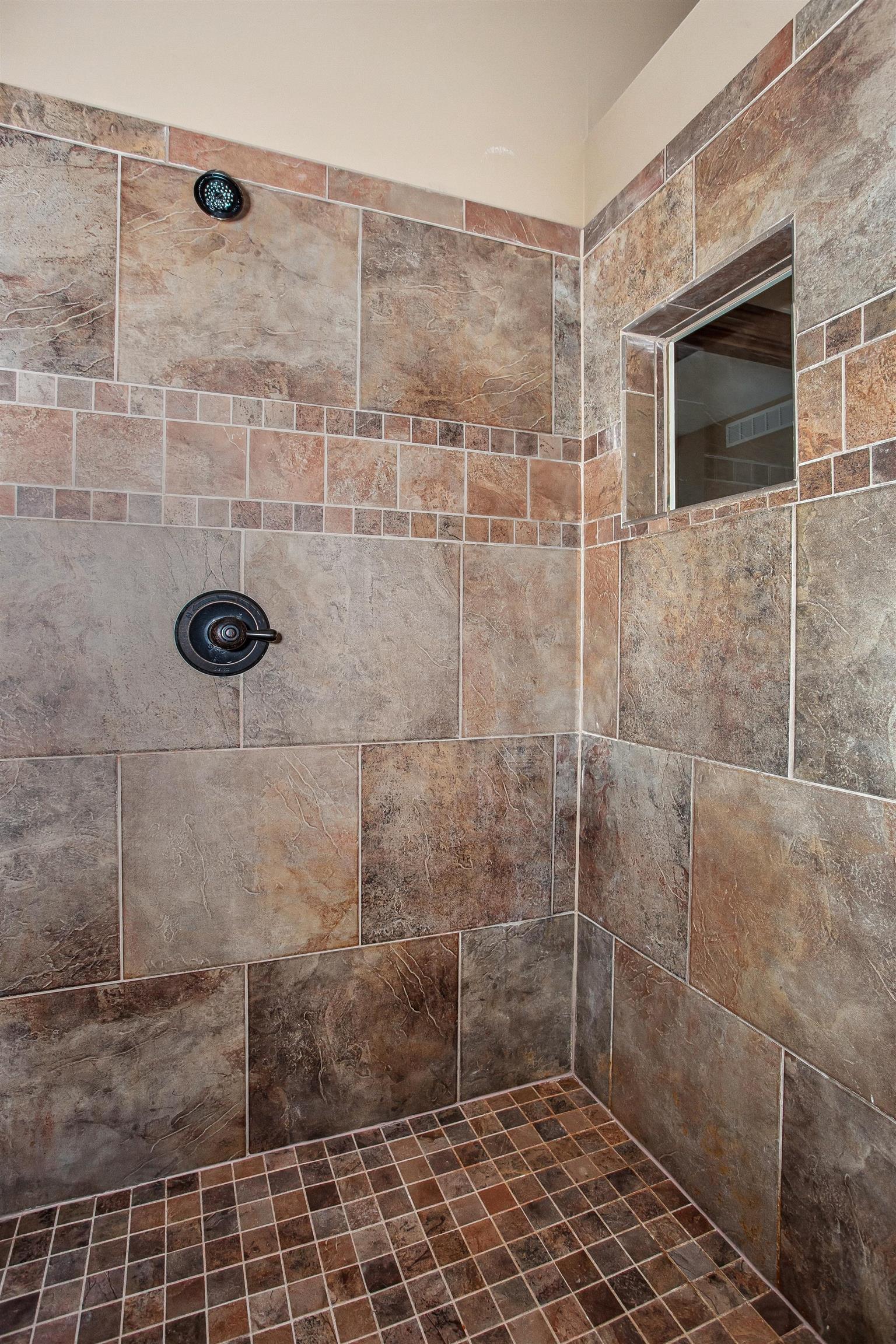 2101 S Ironstone St, Wichita, Kansas image 25