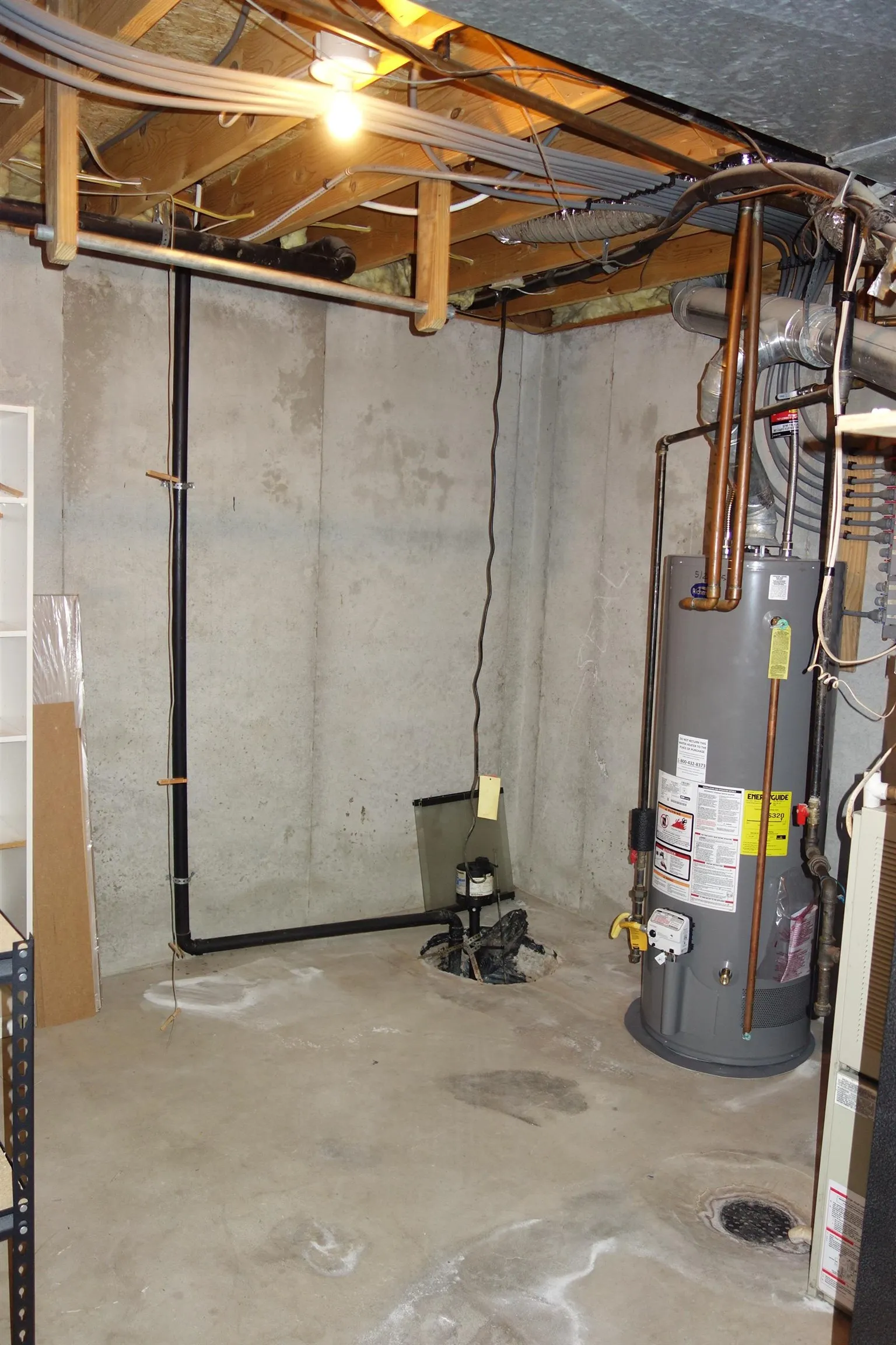 Wichita, Kansas 67209, United States, 3 Bedrooms Bedrooms, ,3 BathroomsBathrooms,Residential,Pending,241246