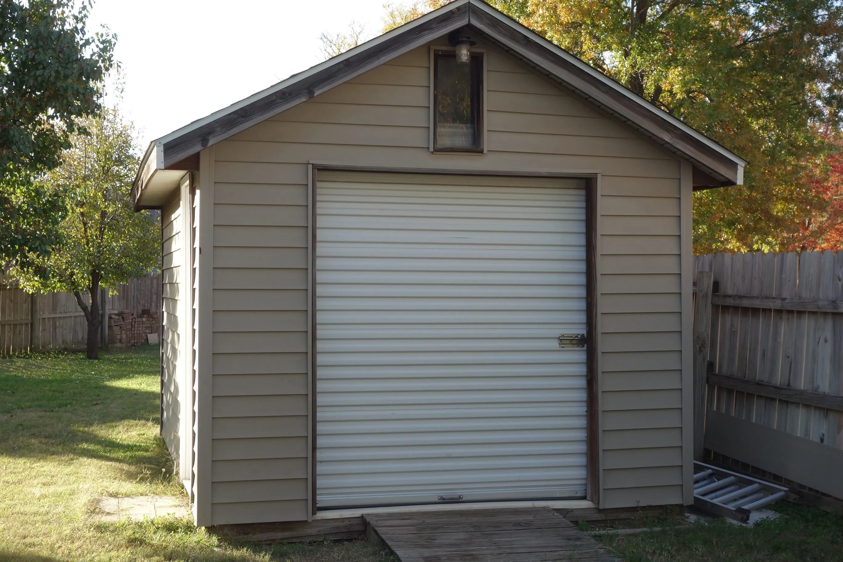 Wichita, Kansas 67209, United States, 3 Bedrooms Bedrooms, ,3 BathroomsBathrooms,Residential,Pending,241246