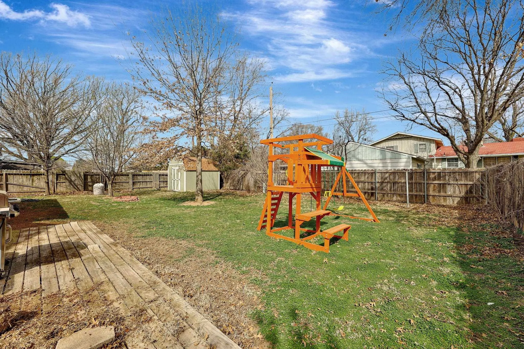 Wichita, Kansas 67212, United States, 3 Bedrooms Bedrooms, ,2 BathroomsBathrooms,Residential,Pending,88900