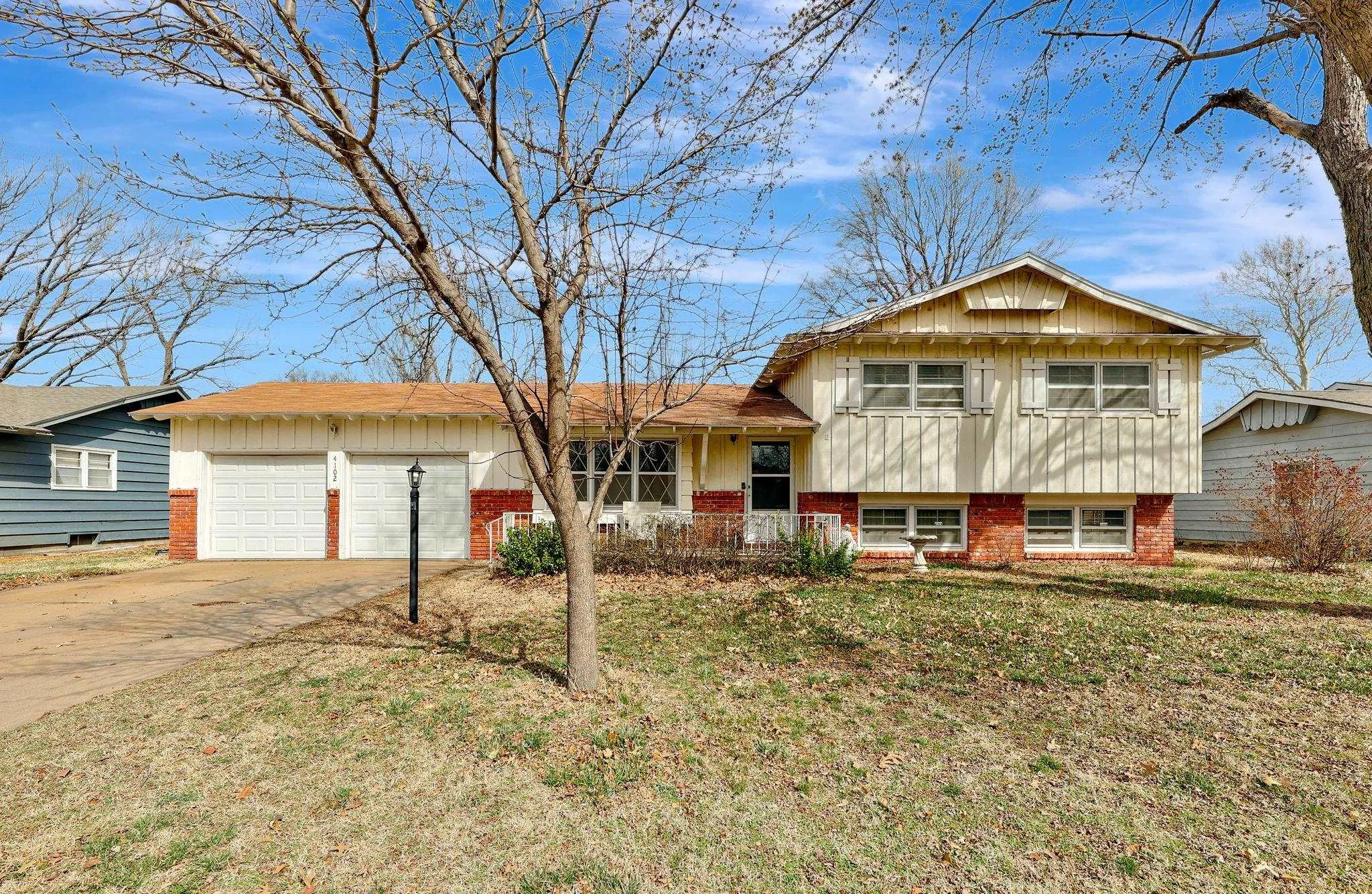 Wichita, Kansas 67212, United States, 3 Bedrooms Bedrooms, ,2 BathroomsBathrooms,Residential,Pending,88900