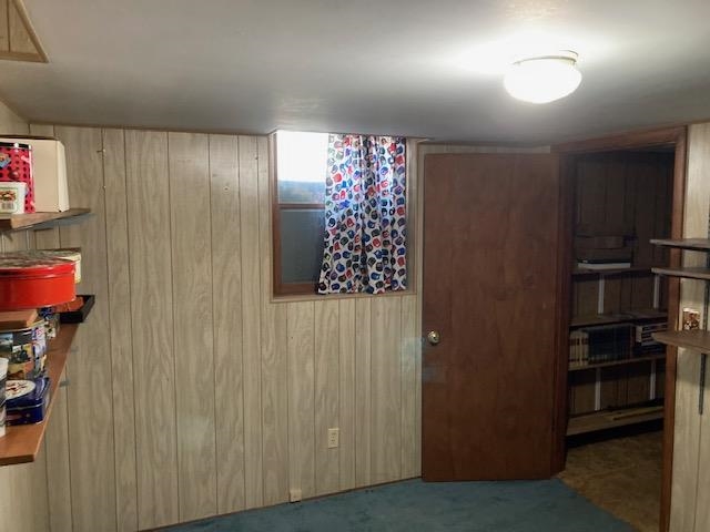 Wichita, Kansas 67204, United States, 5 Bedrooms Bedrooms, ,2 BathroomsBathrooms,Residential,Pending,59008