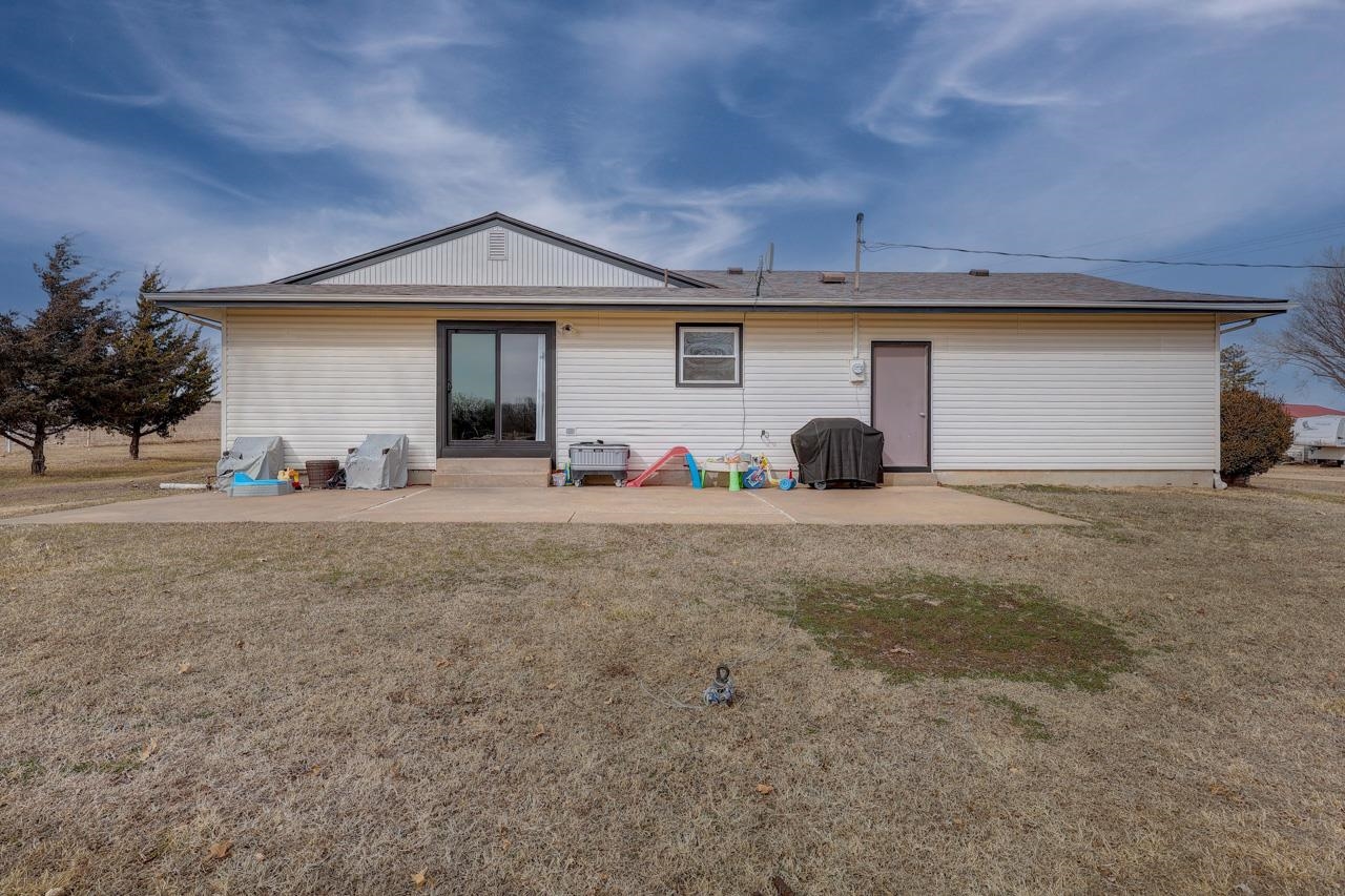 8739 192nd Rd, Winfield, Kansas image 35