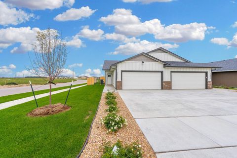 Multifamily For Sale - 2011 N Reece St # 2013 St<br/> Sedgwick County, Goddard, KS 67052