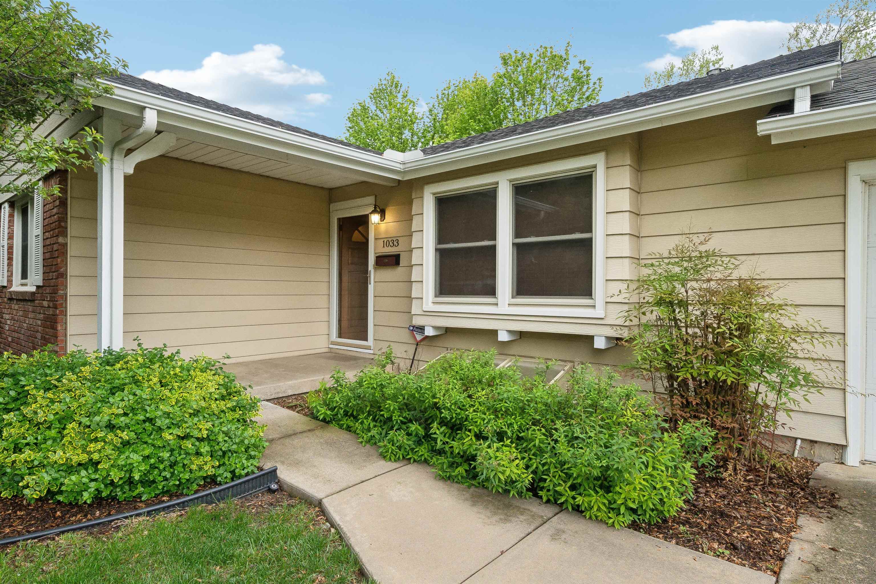 1033 S Blackwill St, Wichita, Kansas image 3