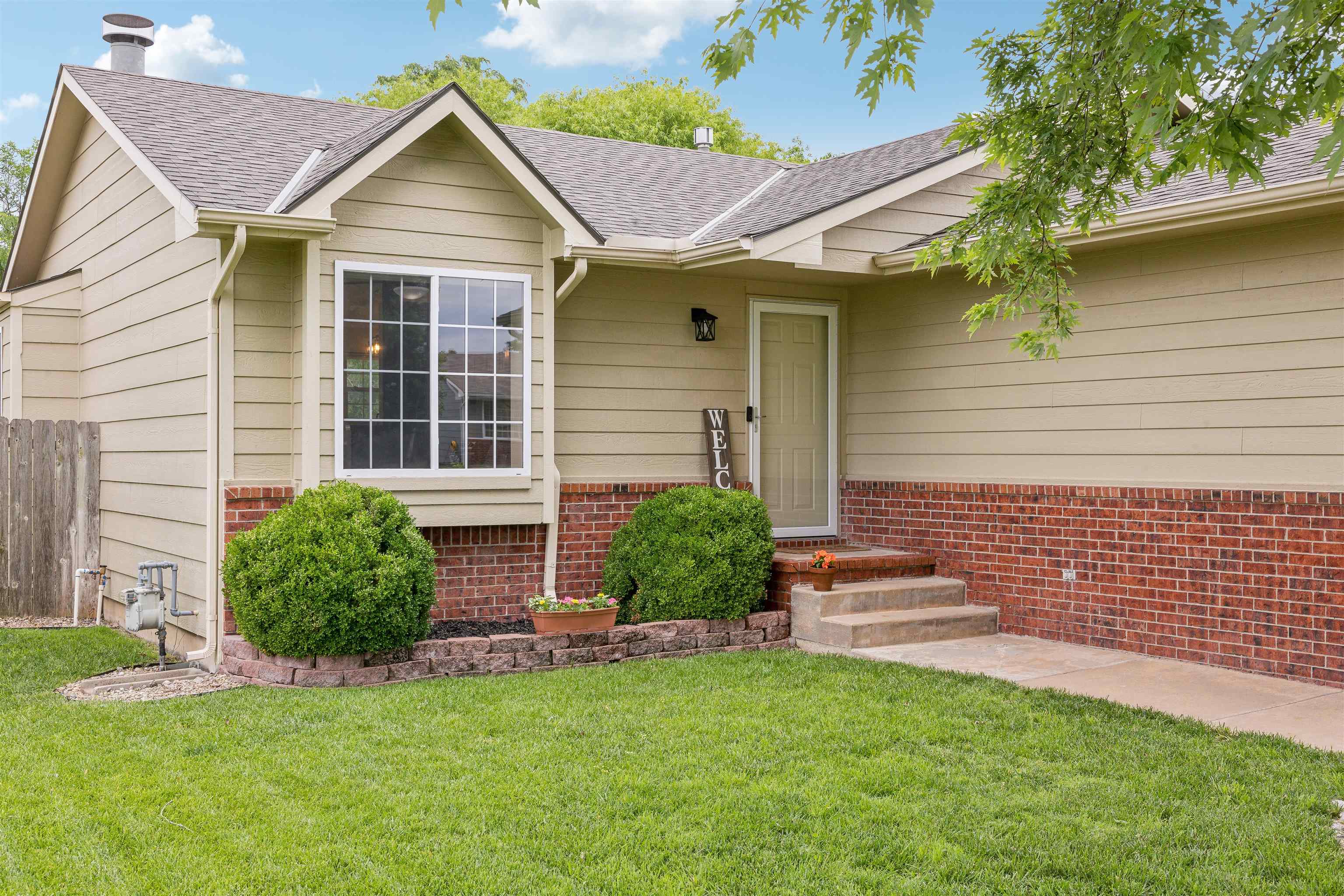 1711 Summerwood St, Goddard, Kansas image 4
