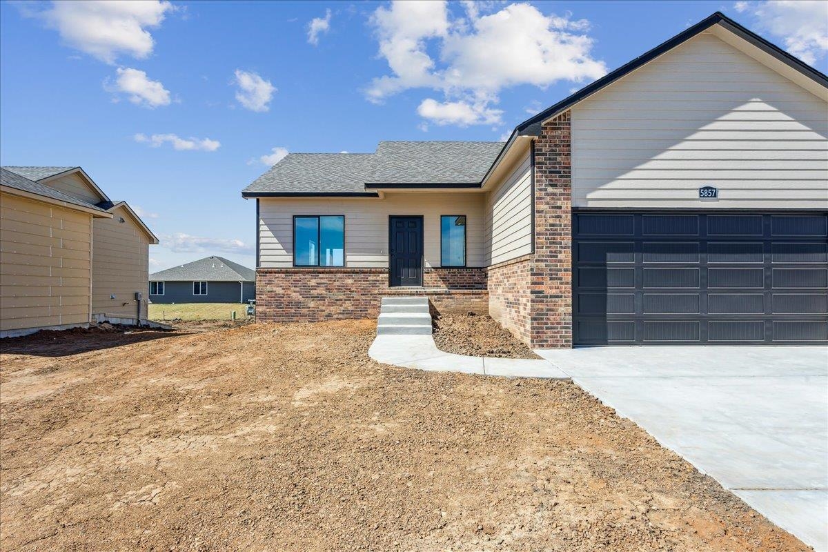 5857 N Newport St, Park City, Kansas image 3