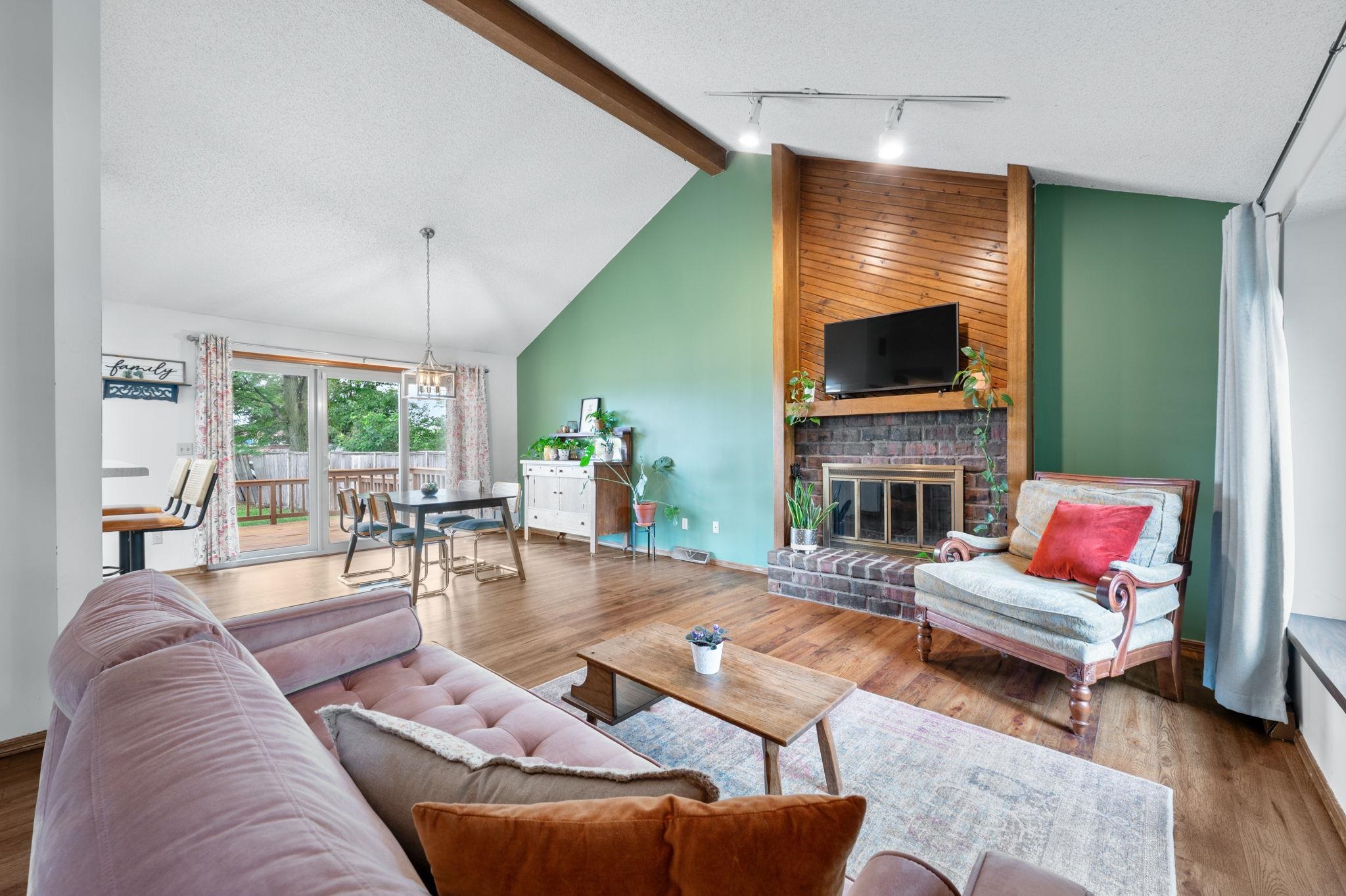 2218 N Longwood Ct, Wichita, Virginia image 4