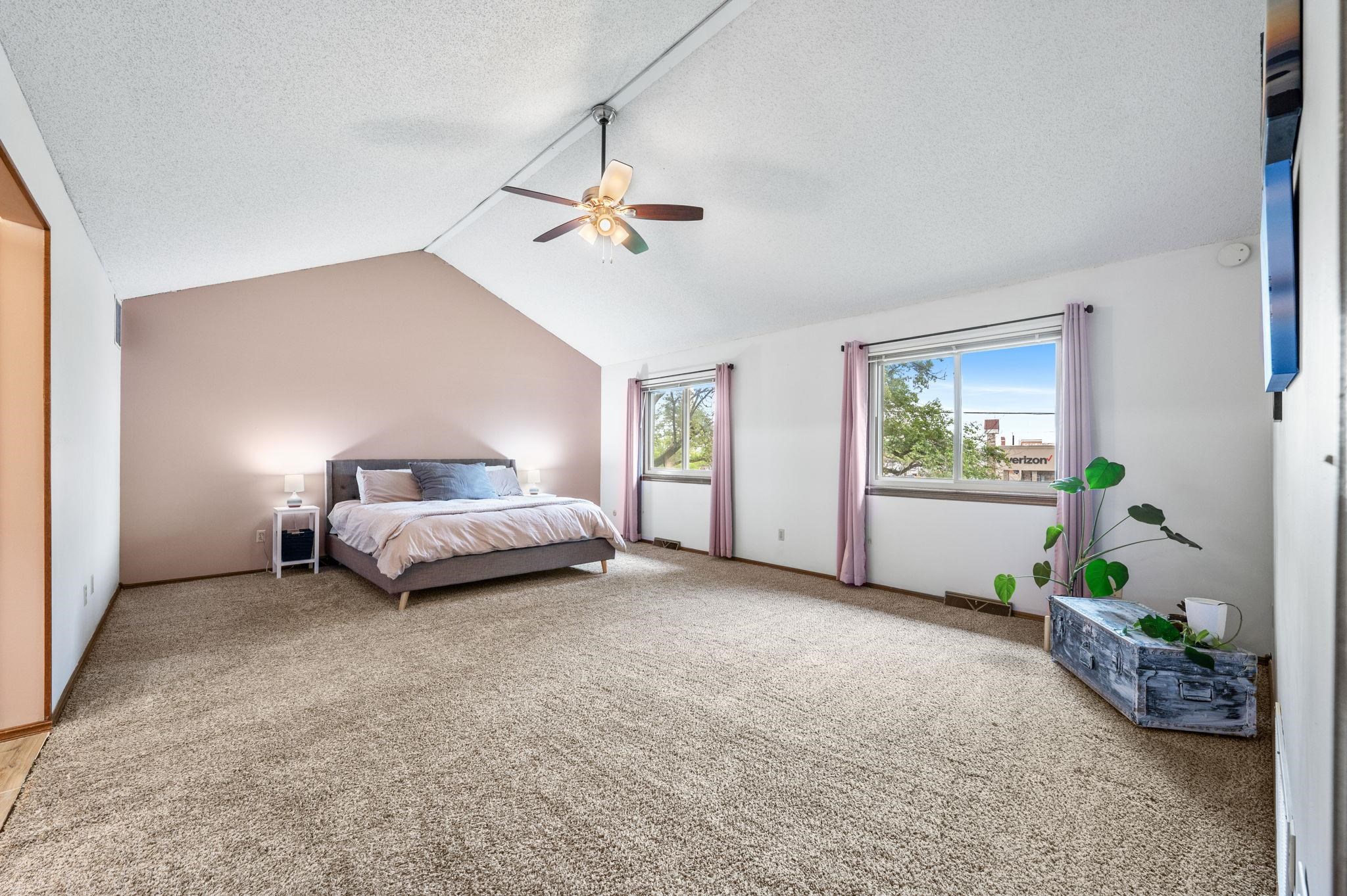 2218 N Longwood Ct, Wichita, Virginia image 12