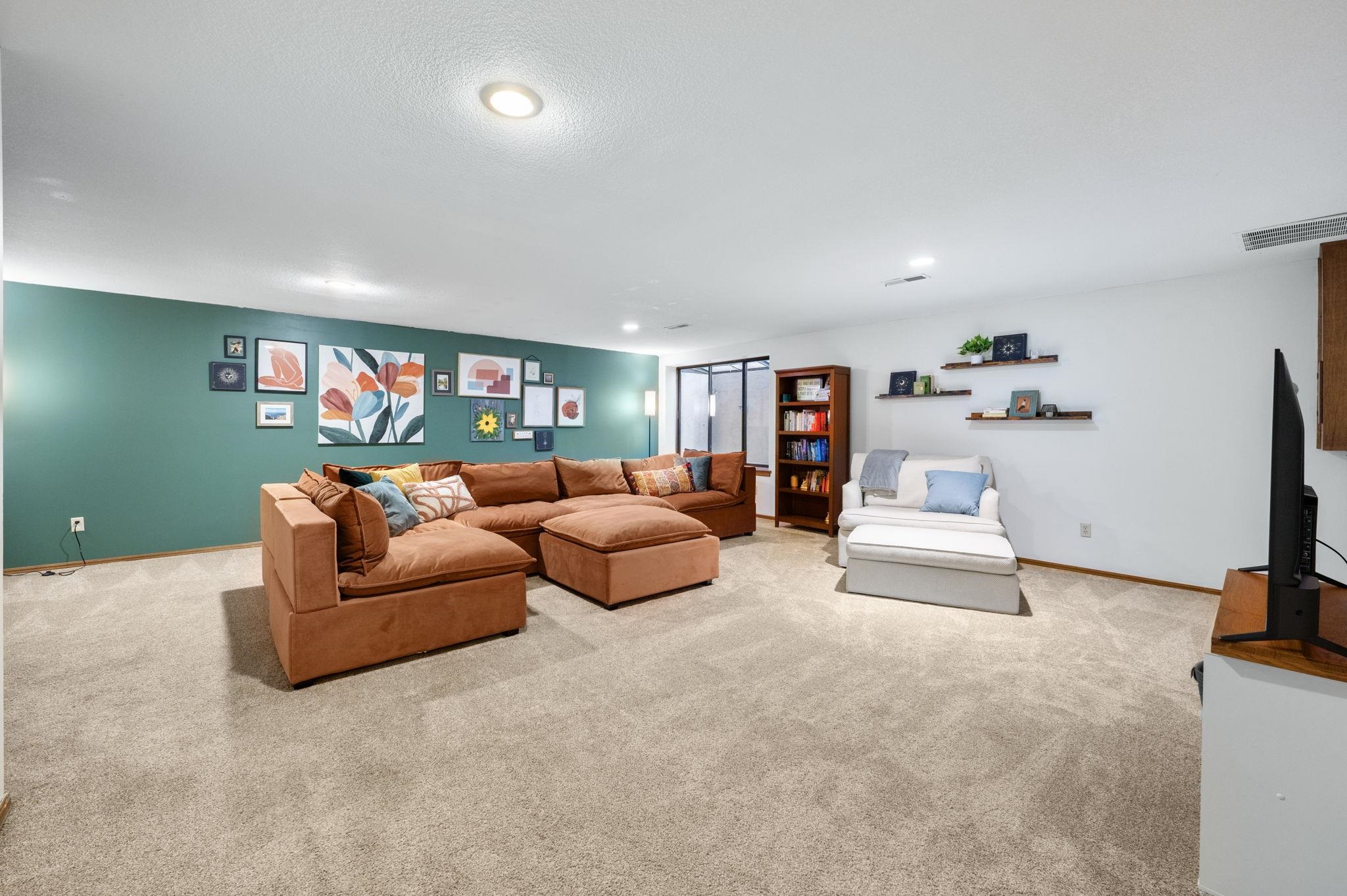 2218 N Longwood Ct, Wichita, Virginia image 20