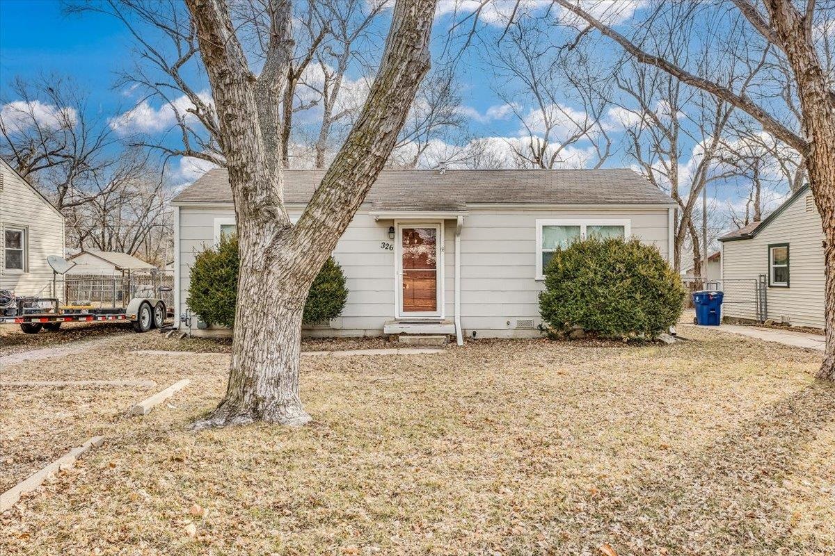 Derby, Kansas 67037, United States, 2 Bedrooms Bedrooms, ,1 BathroomBathrooms,Residential,Pending,65703