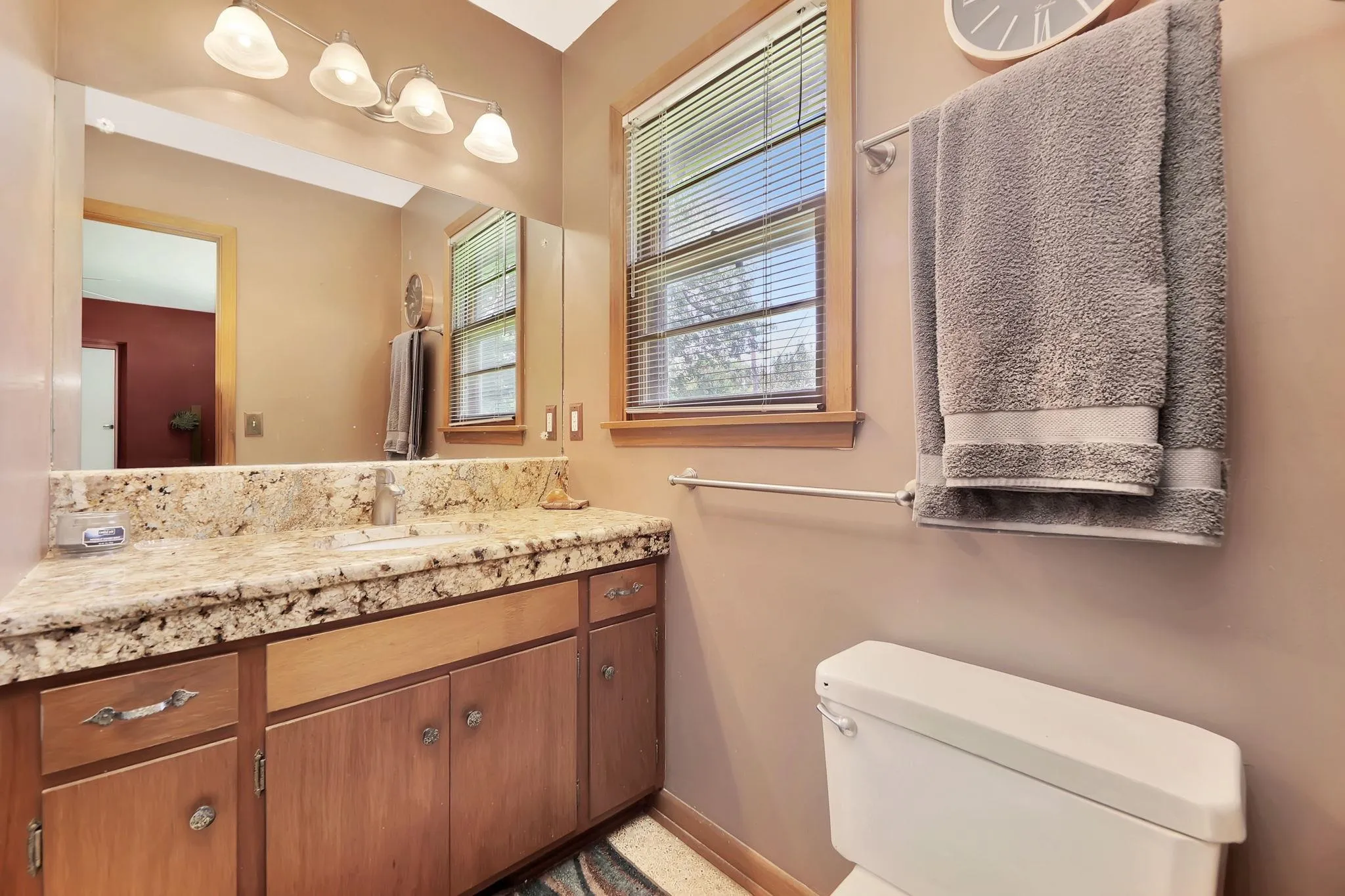 Wichita, Kansas 67208, United States, 3 Bedrooms Bedrooms, ,2 BathroomsBathrooms,Residential,Active,197944