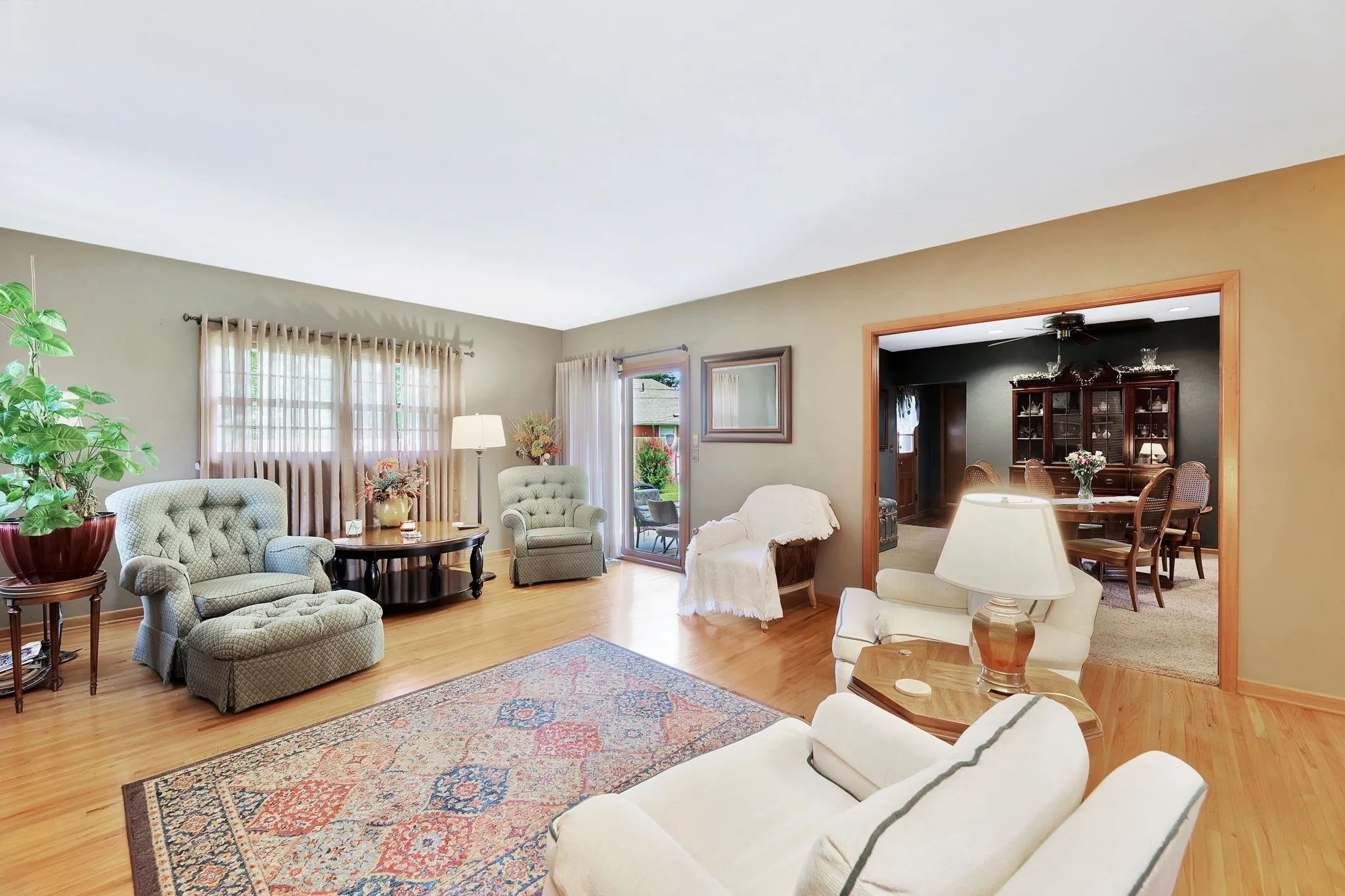 Wichita, Kansas 67208, United States, 3 Bedrooms Bedrooms, ,2 BathroomsBathrooms,Residential,Active,197944