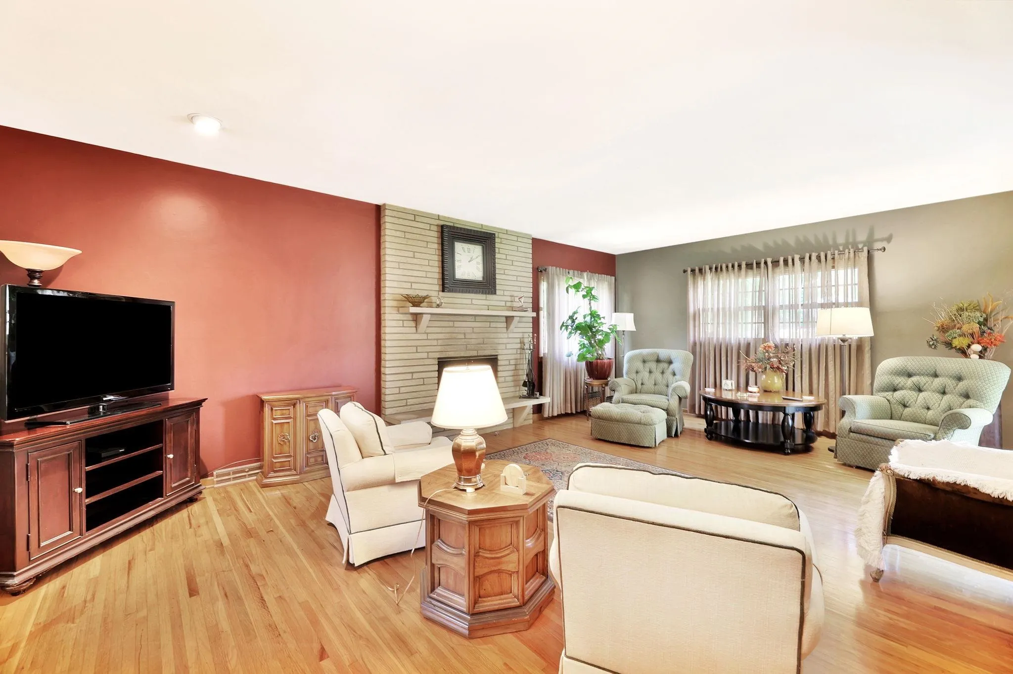 Wichita, Kansas 67208, United States, 3 Bedrooms Bedrooms, ,2 BathroomsBathrooms,Residential,Active,197944