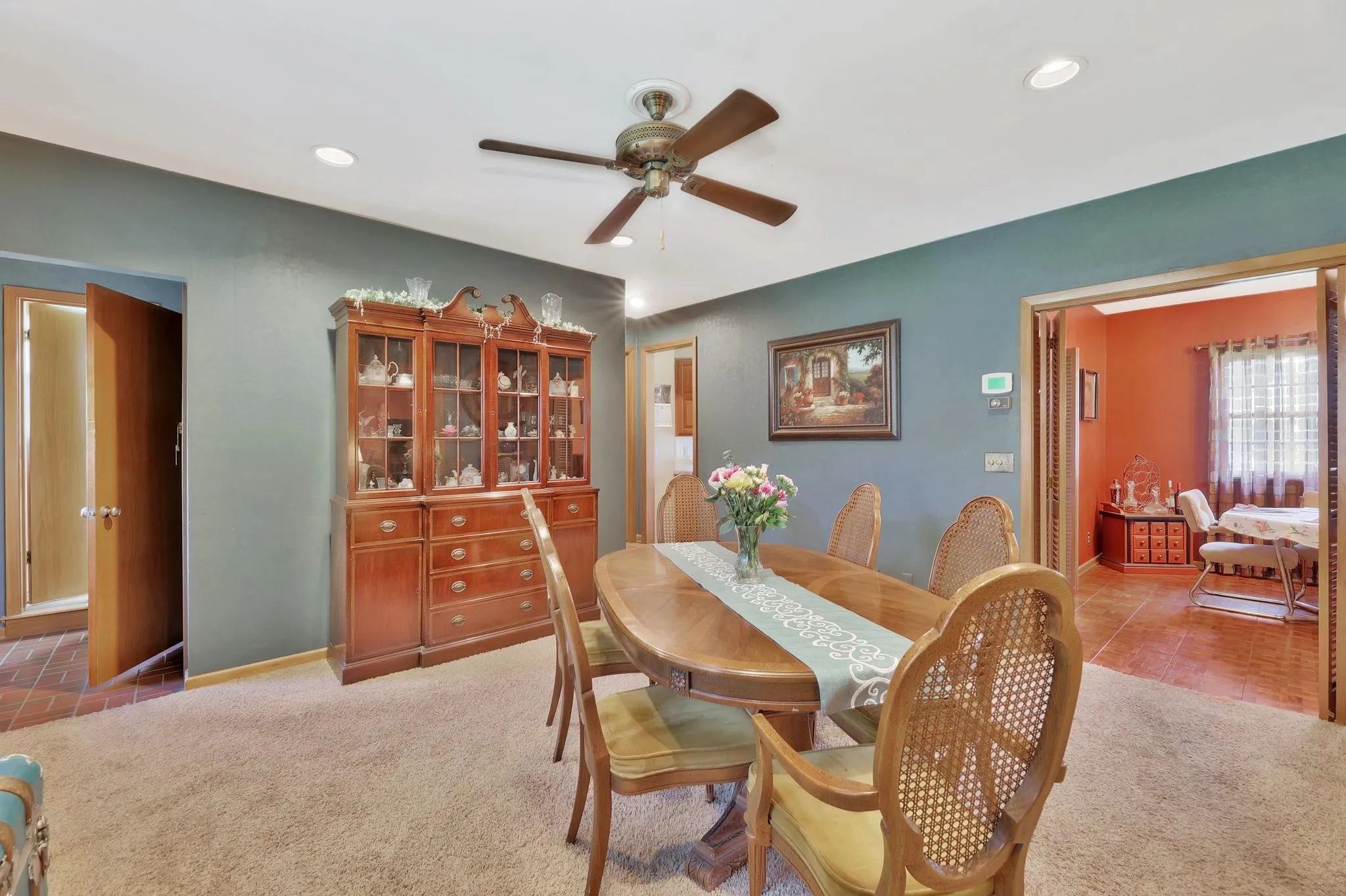 Wichita, Kansas 67208, United States, 3 Bedrooms Bedrooms, ,2 BathroomsBathrooms,Residential,Active,197944