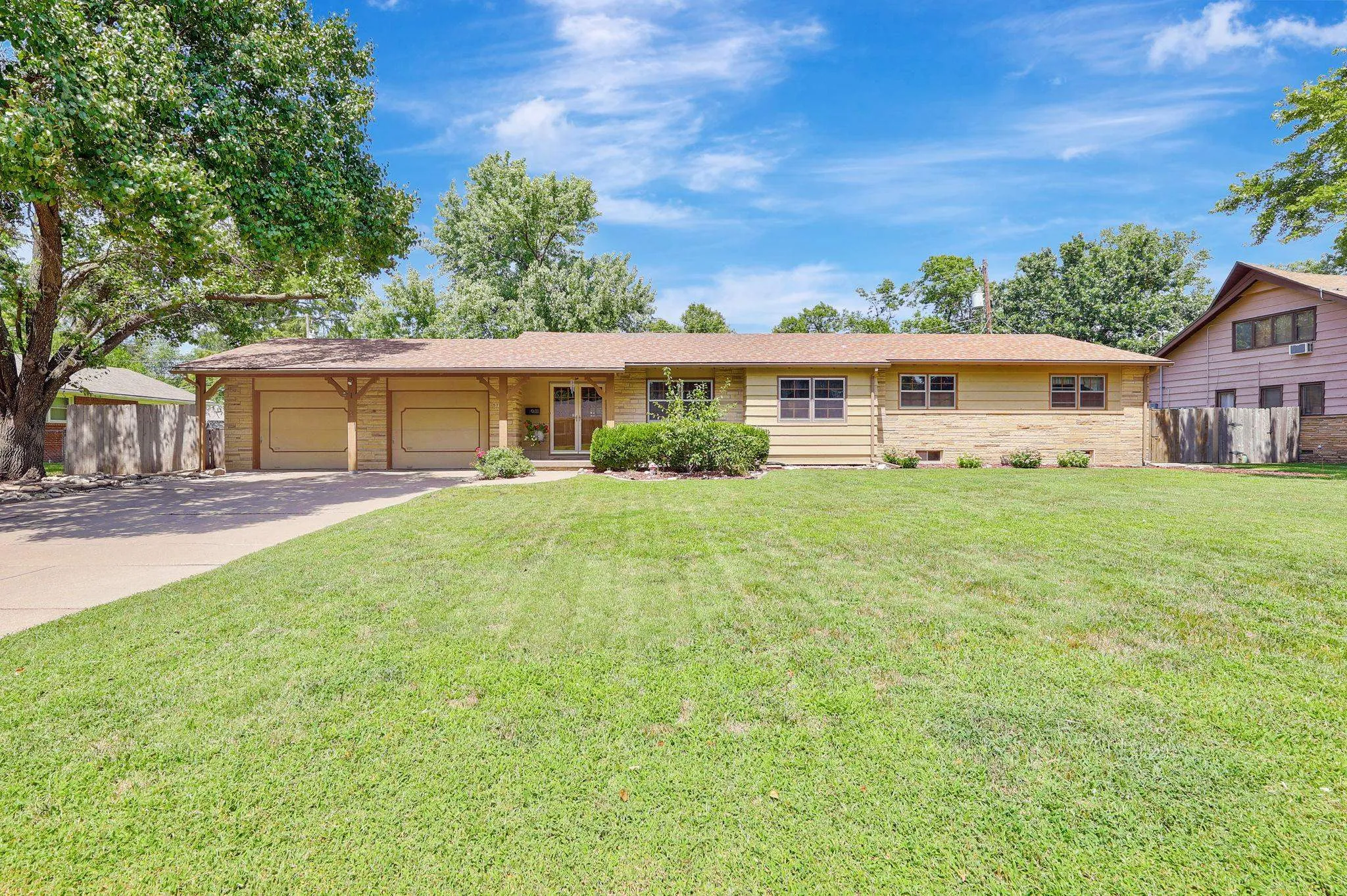 Wichita, Kansas 67208, United States, 3 Bedrooms Bedrooms, ,2 BathroomsBathrooms,Residential,Active,197944 Wichita, Kansas 67208, United States, 3 Bedrooms Bedrooms, ,2 BathroomsBathrooms,Residential,Active,197944