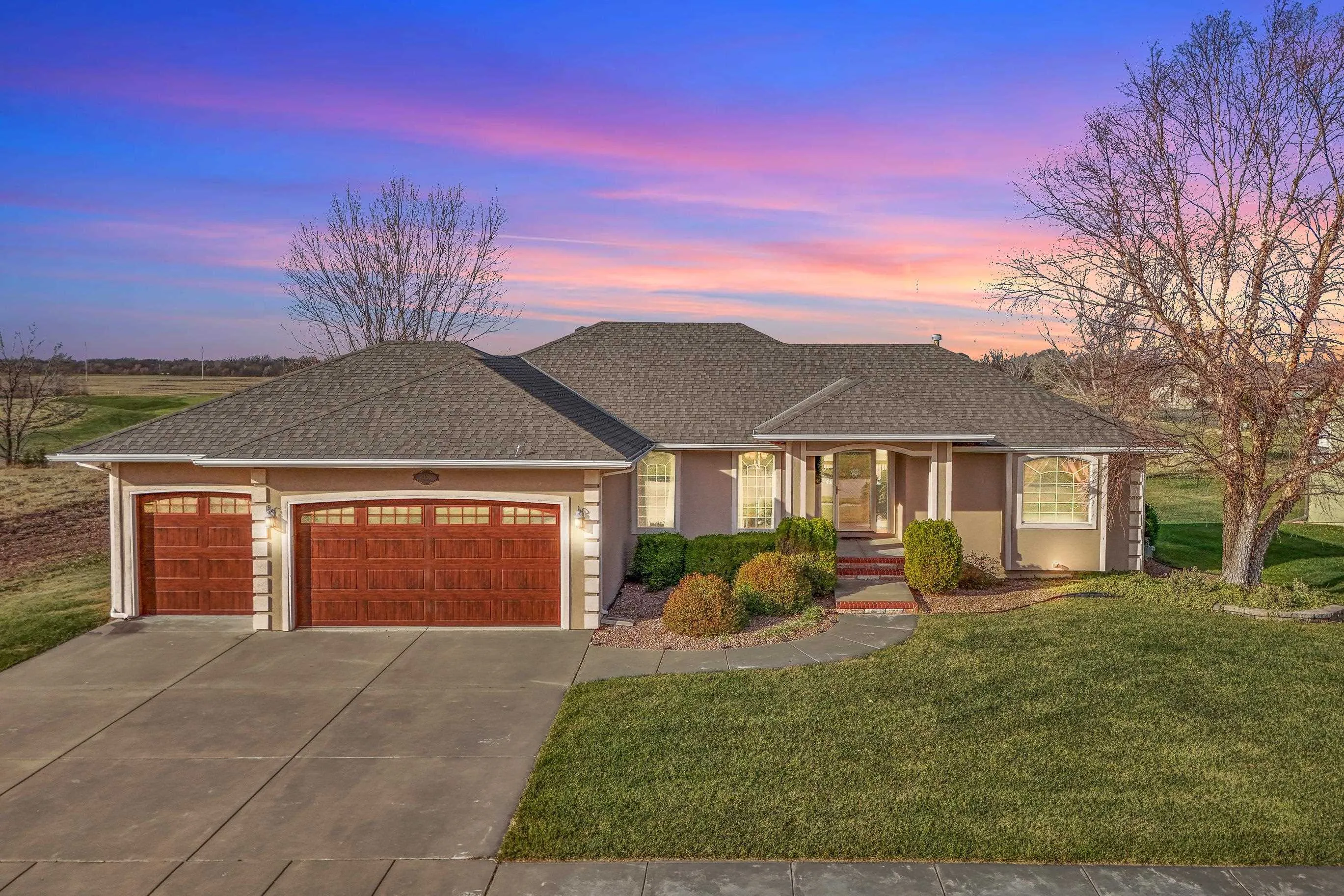 Newton, Kansas 67114, United States, 6 Bedrooms Bedrooms, ,3 BathroomsBathrooms,Residential,Active,254906