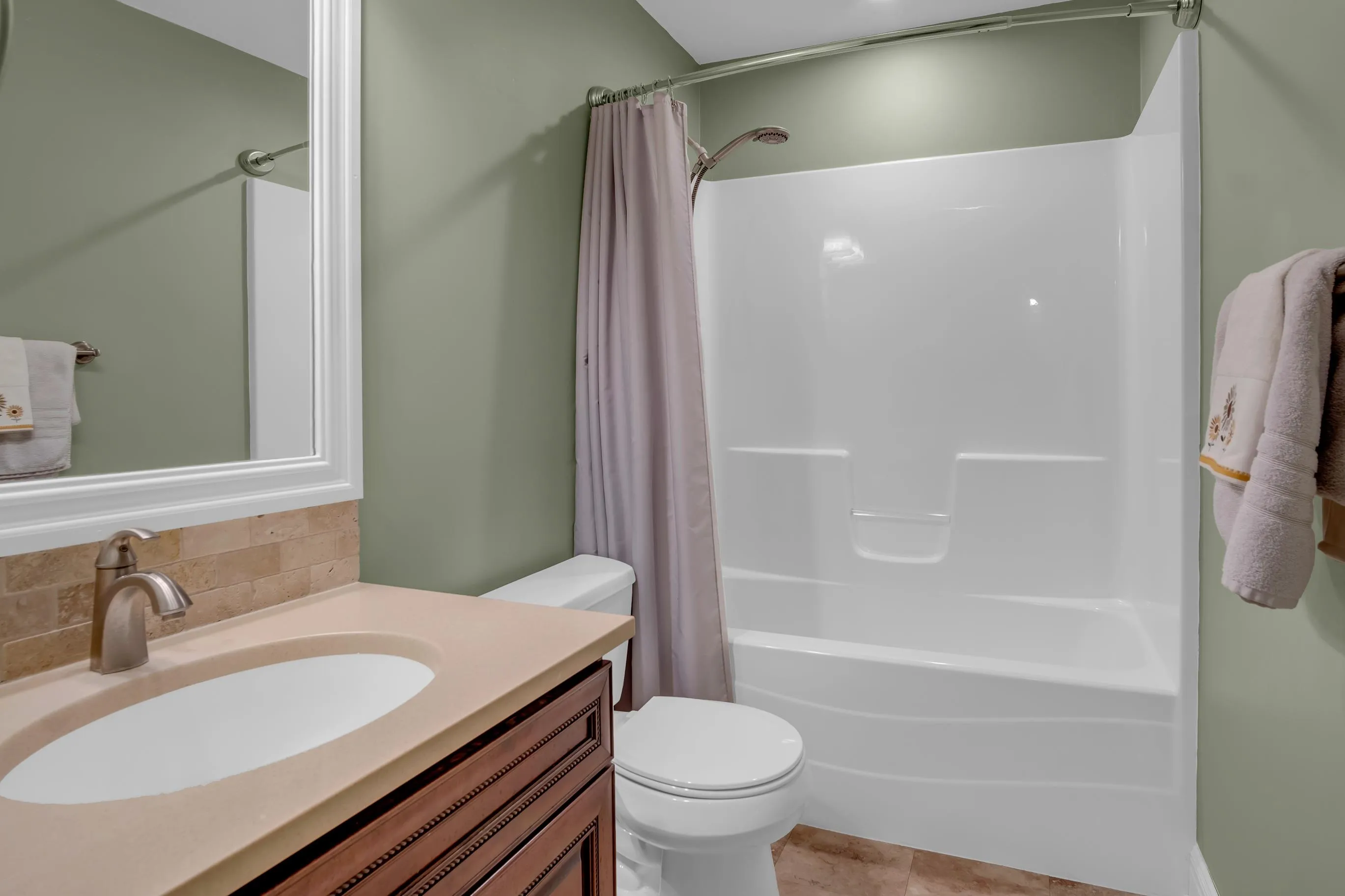 Newton, Kansas 67114, United States, 6 Bedrooms Bedrooms, ,3 BathroomsBathrooms,Residential,Active,254906