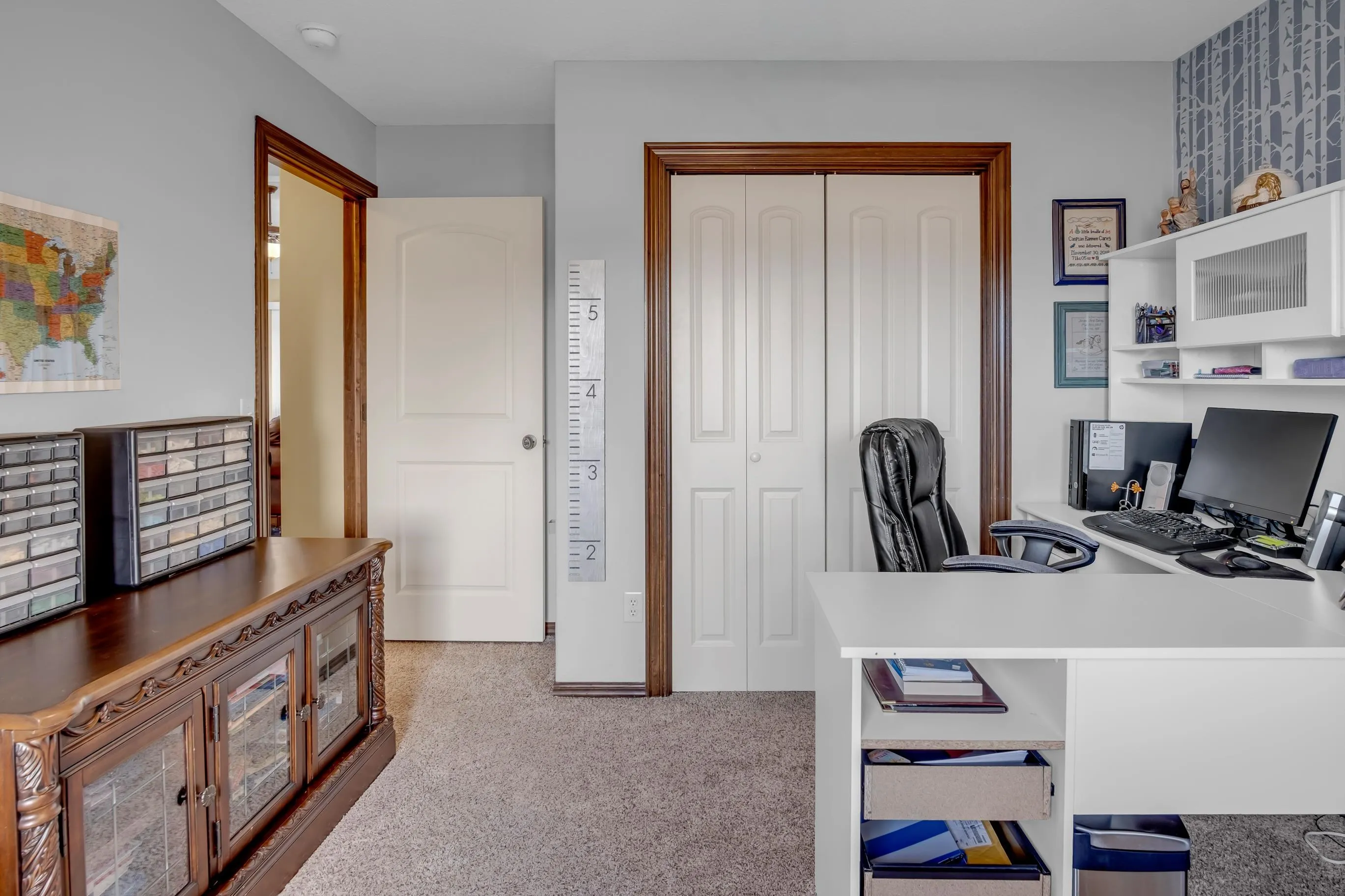 Newton, Kansas 67114, United States, 6 Bedrooms Bedrooms, ,3 BathroomsBathrooms,Residential,Active,254906