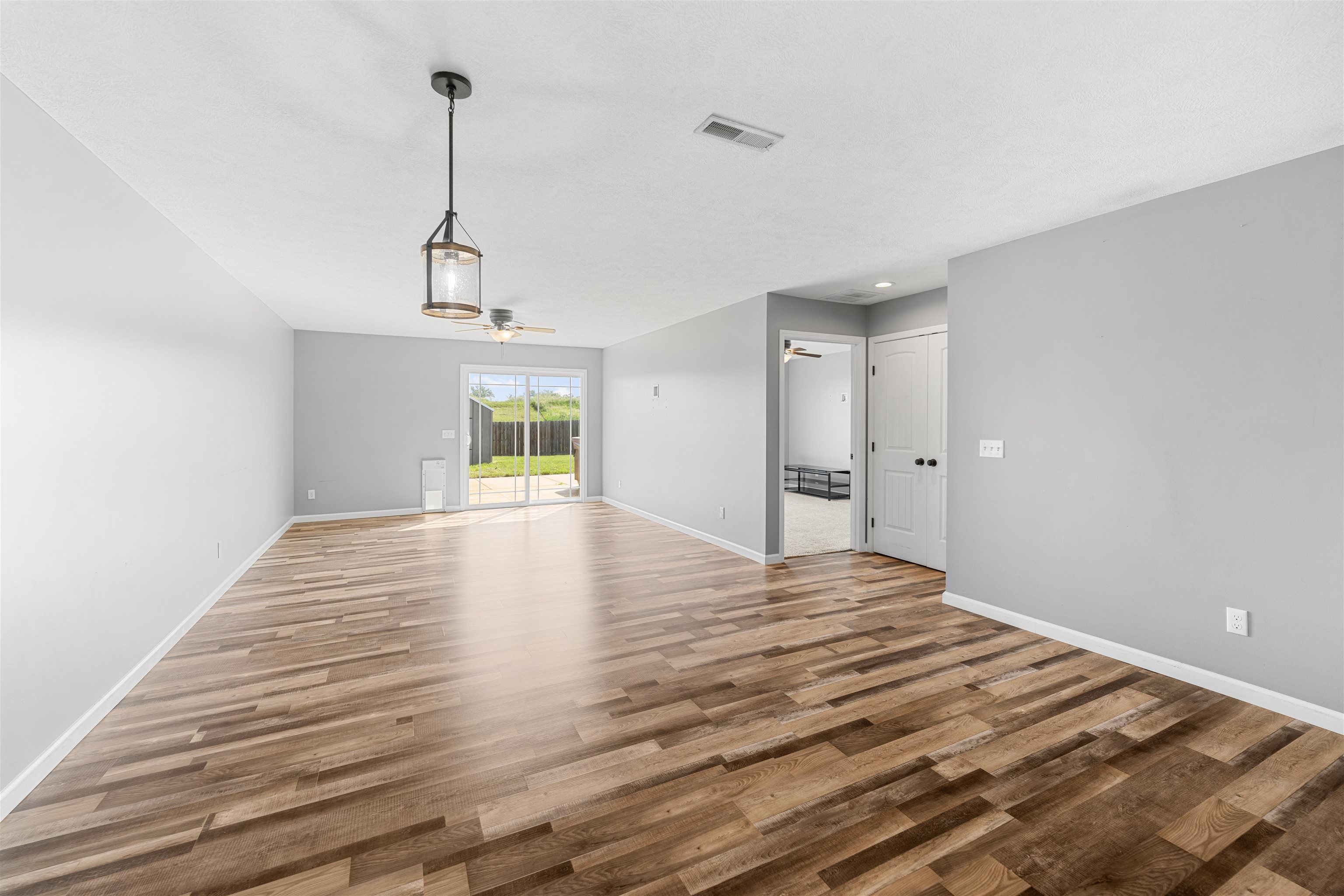 2233 Saddlebrook Dr, Salina, Kansas image 4
