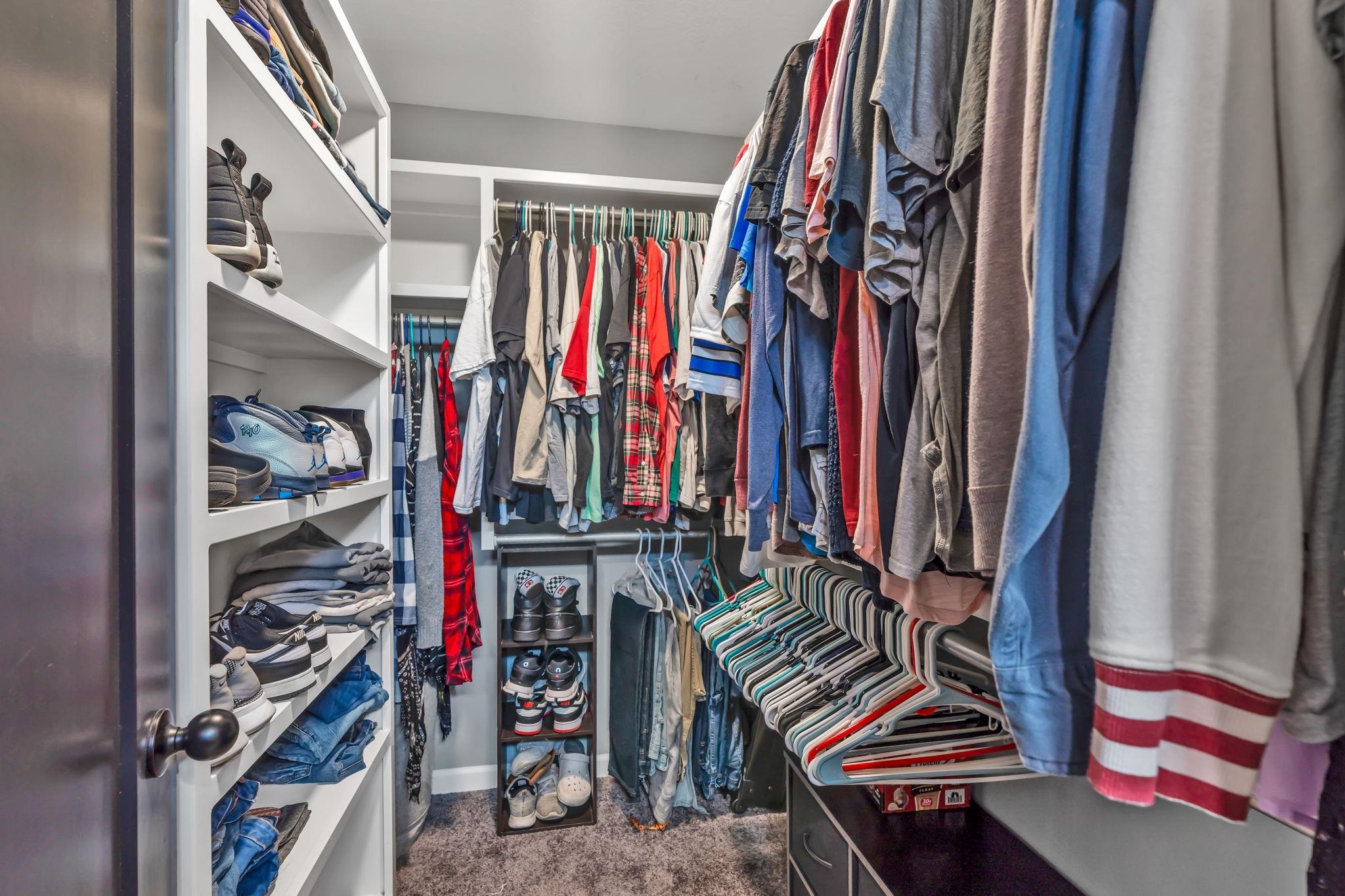 Maize, Kansas 67101, United States, 5 Bedrooms Bedrooms, ,3 BathroomsBathrooms,Residential,Pending,56398