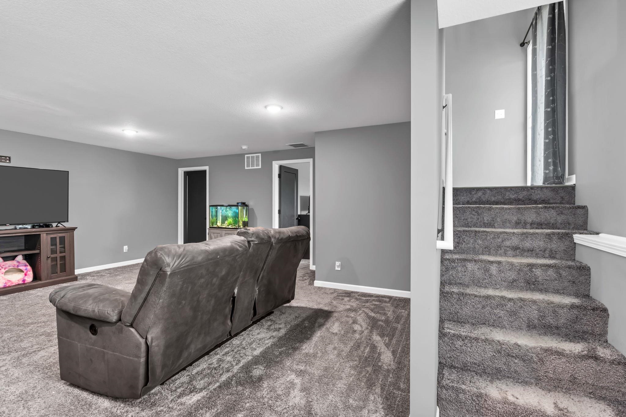 Maize, Kansas 67101, United States, 5 Bedrooms Bedrooms, ,3 BathroomsBathrooms,Residential,Pending,56398