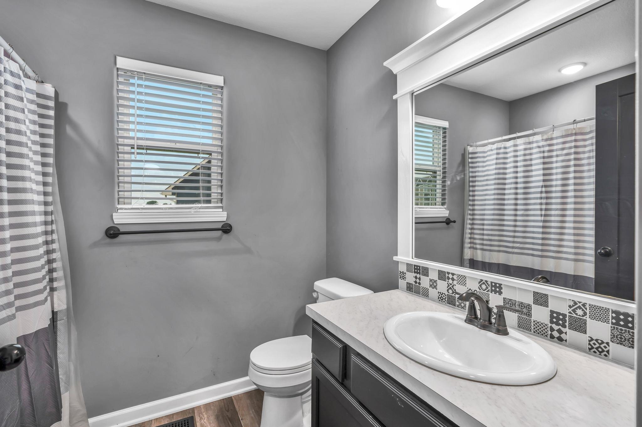 Maize, Kansas 67101, United States, 5 Bedrooms Bedrooms, ,3 BathroomsBathrooms,Residential,Pending,56398