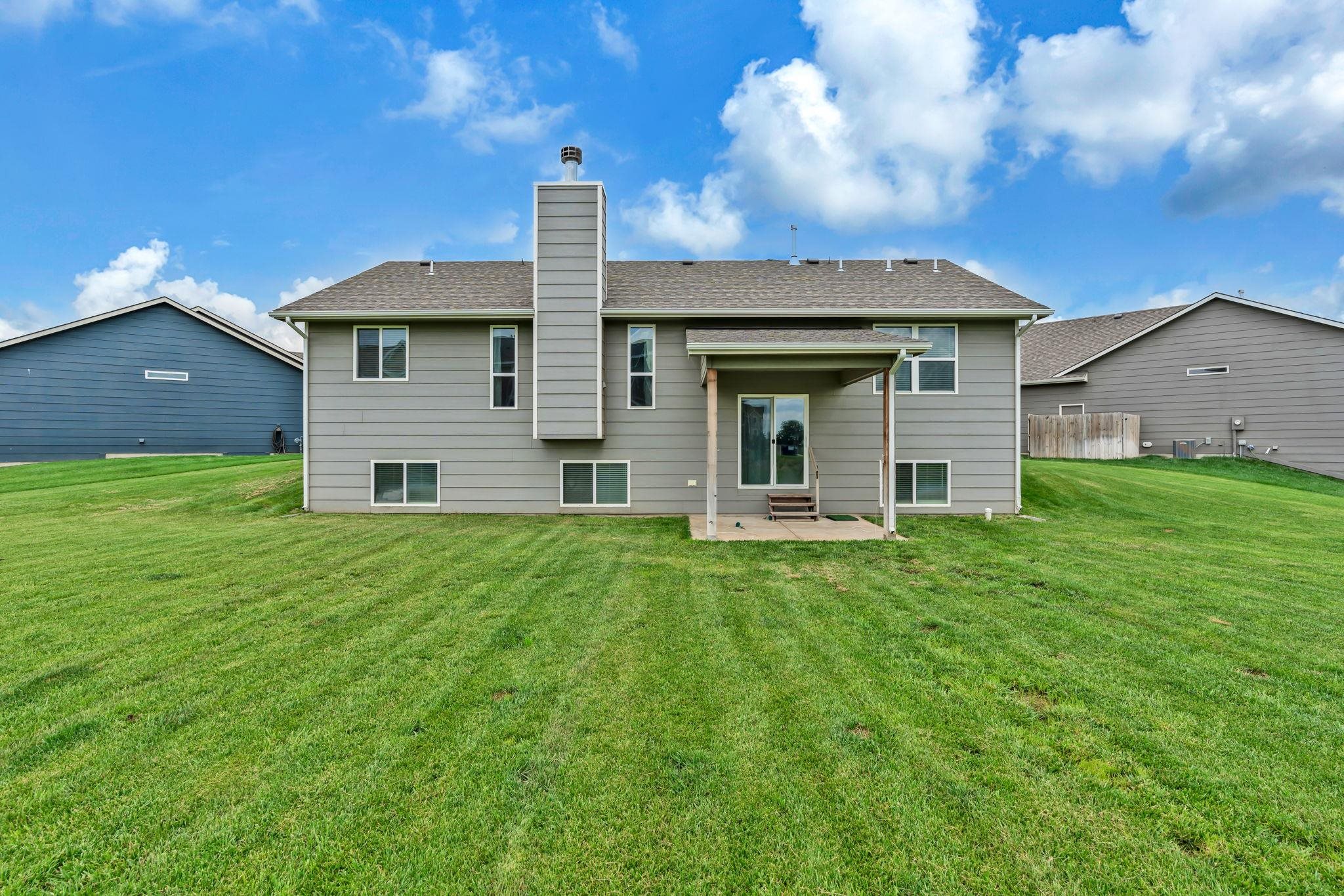 Maize, Kansas 67101, United States, 5 Bedrooms Bedrooms, ,3 BathroomsBathrooms,Residential,Pending,56398